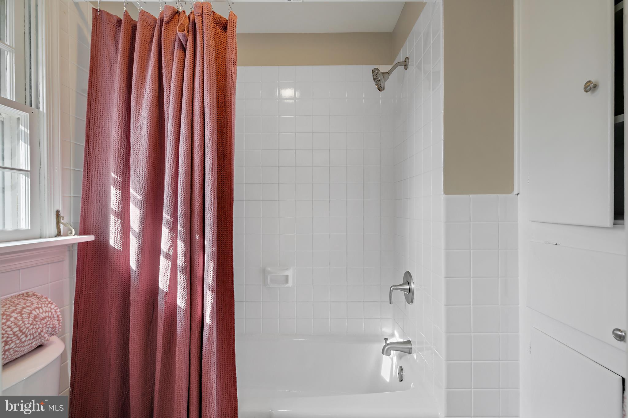 BALDWIN HILLS - Residential