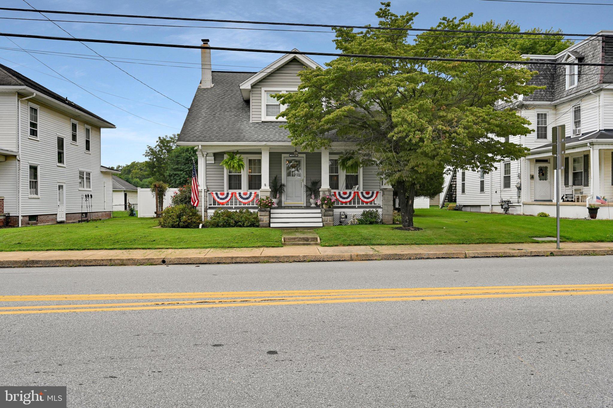 3148 N GEORGE STREET