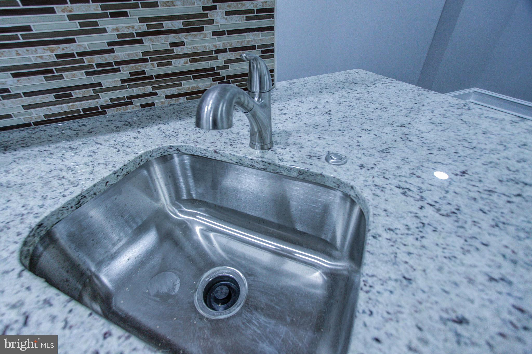 ELMWOOD PARK - Residential