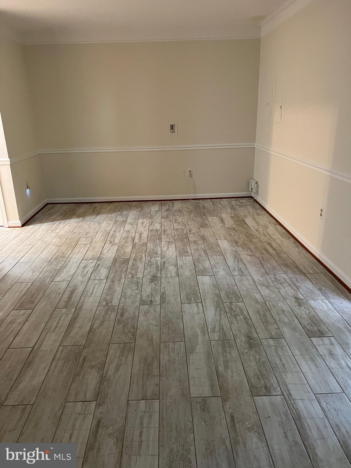 COURTHOUSE WALK - Residential Lease