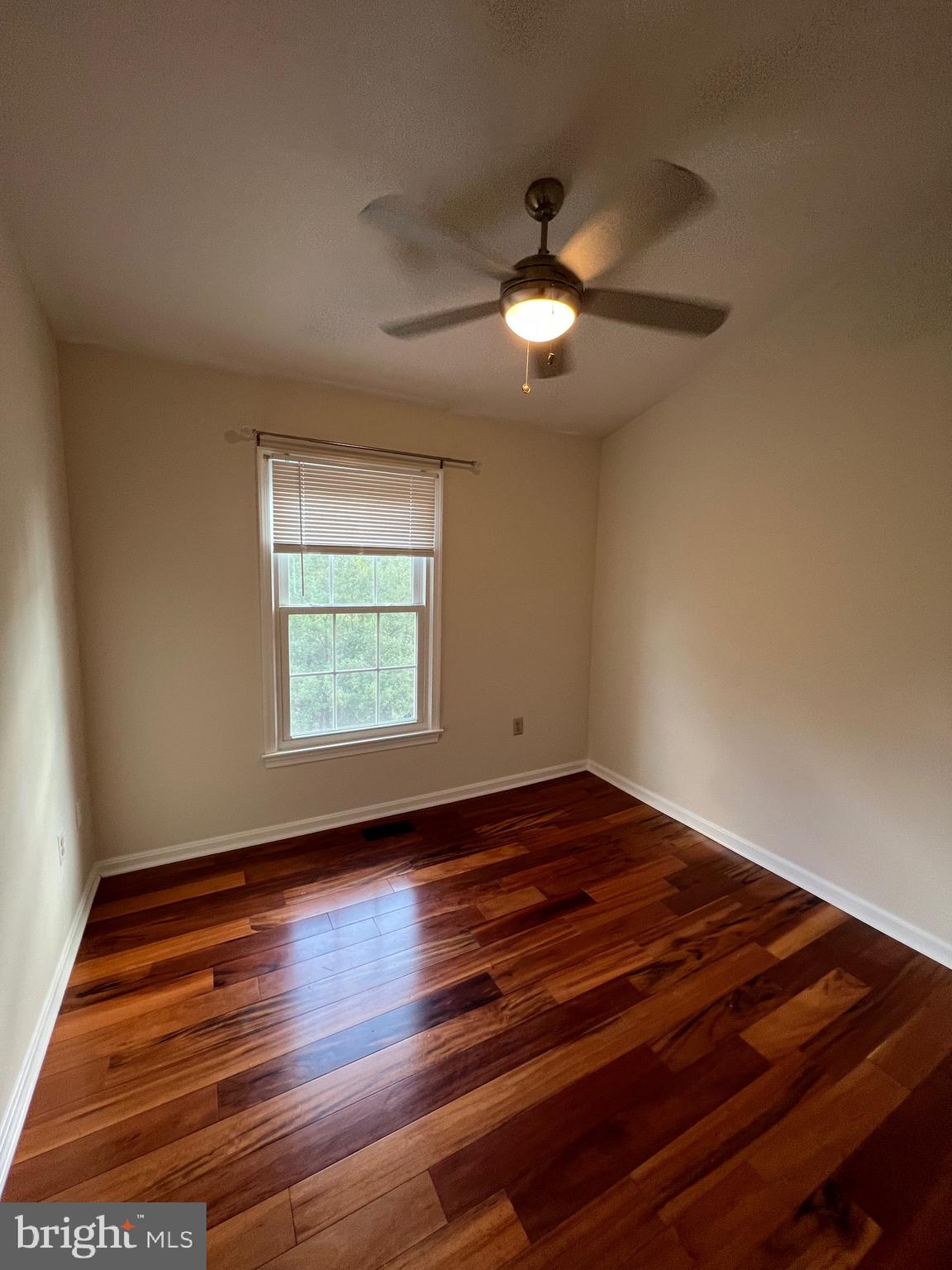 COURTHOUSE WALK - Residential Lease