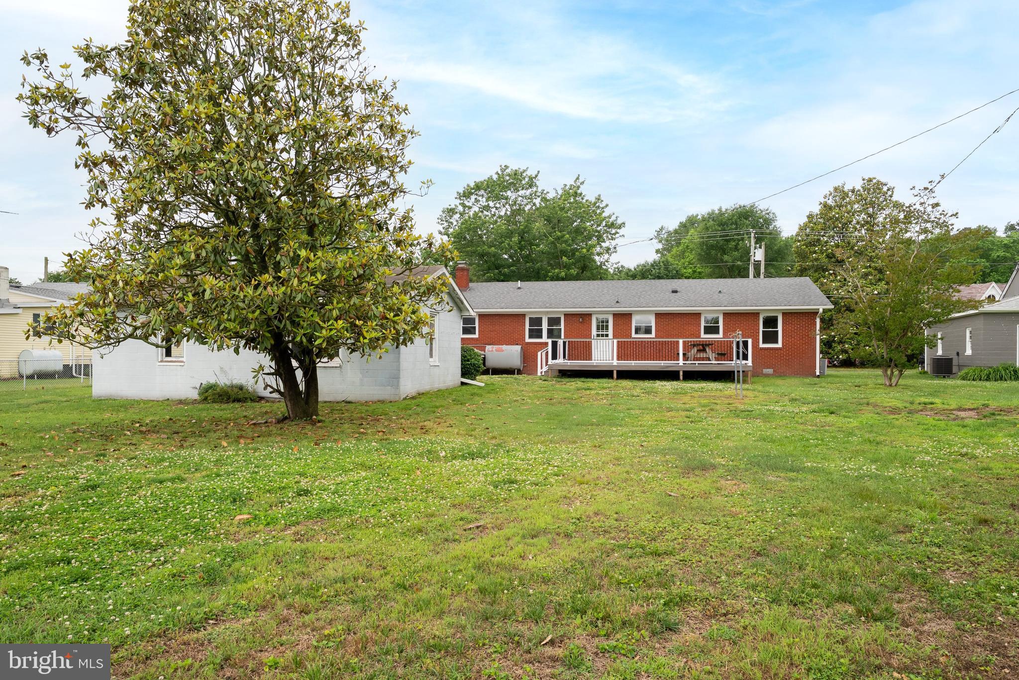 5989 N MAIN STREET