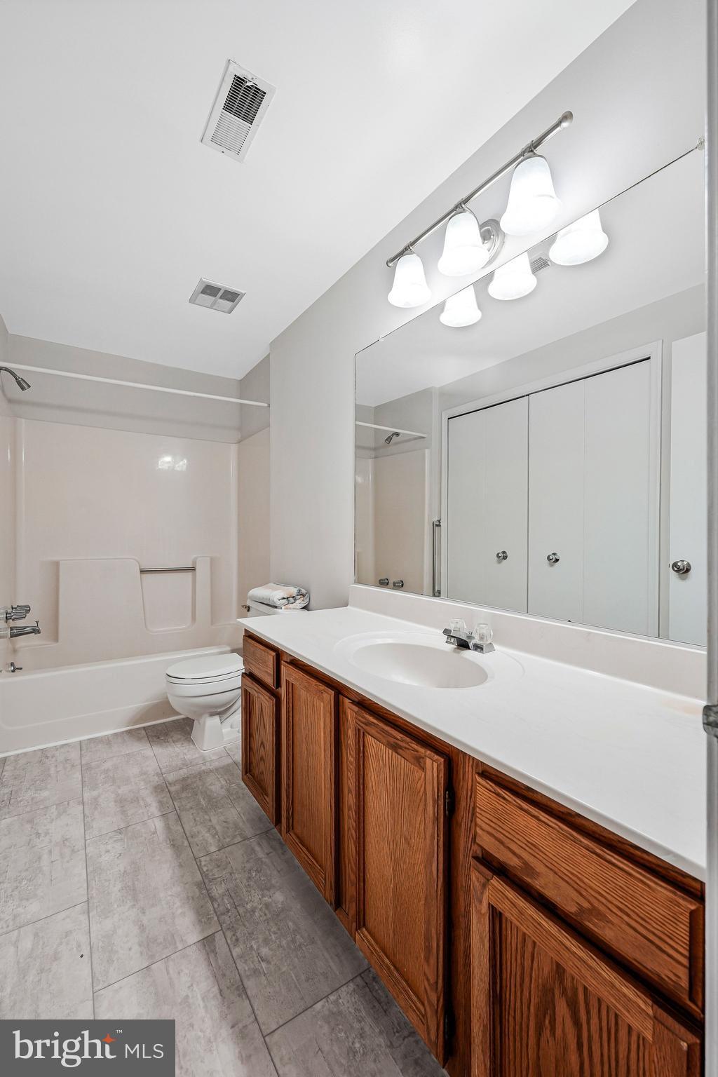 SULLY STATION - Residential