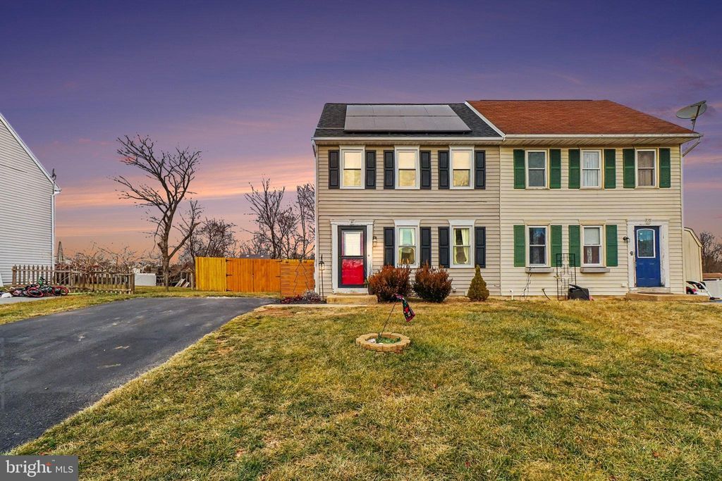 Photo of 17 Pickford Drive, LANCASTER, PA 17603 (MLS # PALA2081770)