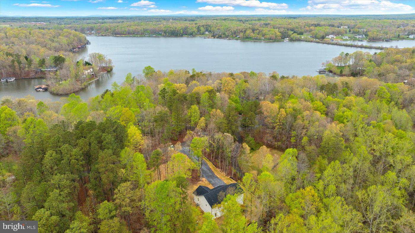 358 HEMLOCK LANE