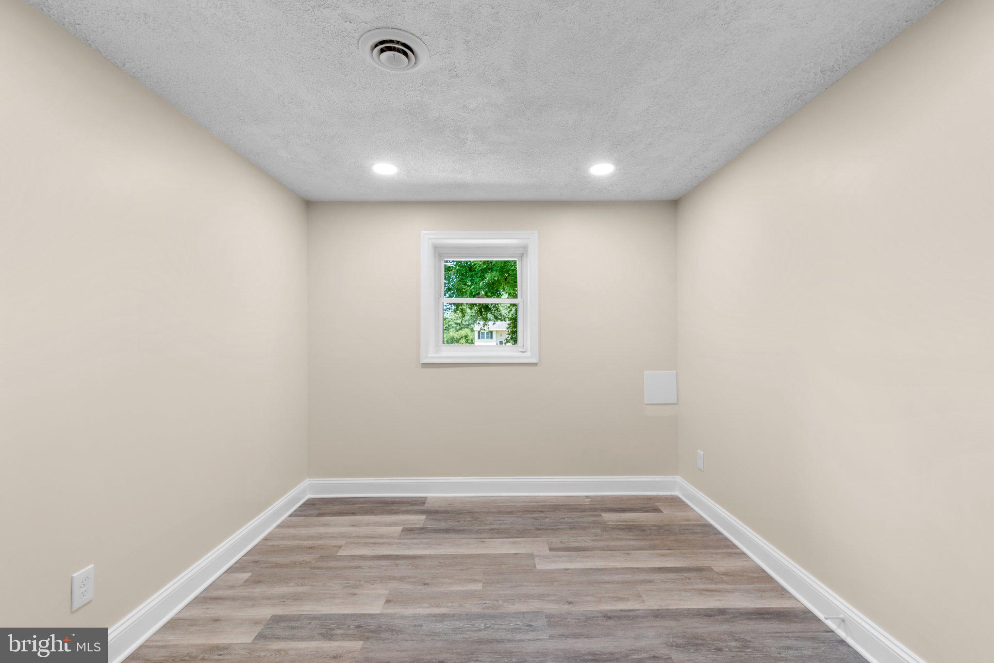 FREETOWN VILLAGE - Residential