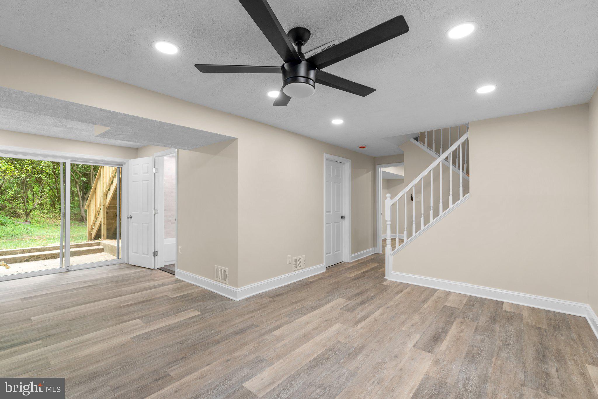 FREETOWN VILLAGE - Residential