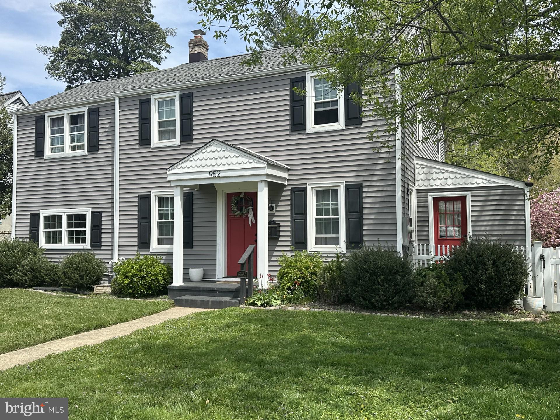 952 CHESAPEAKE DRIVE