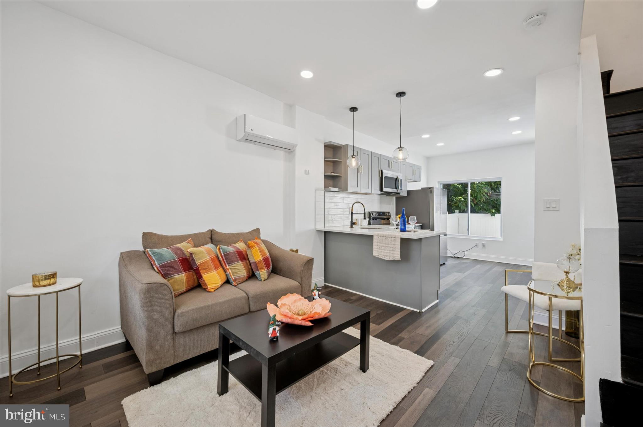 HARROWGATE - Residential