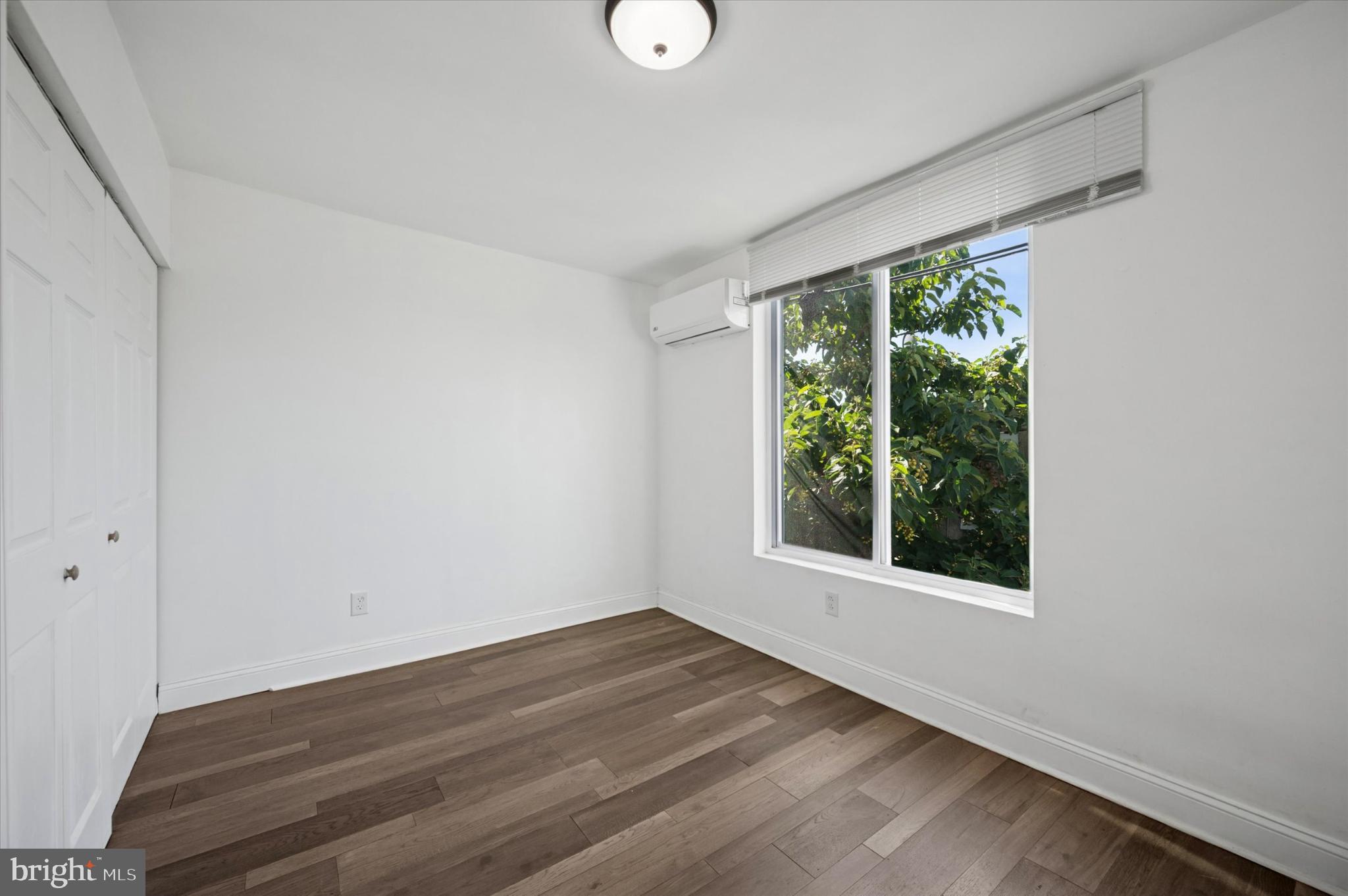 HARROWGATE - Residential