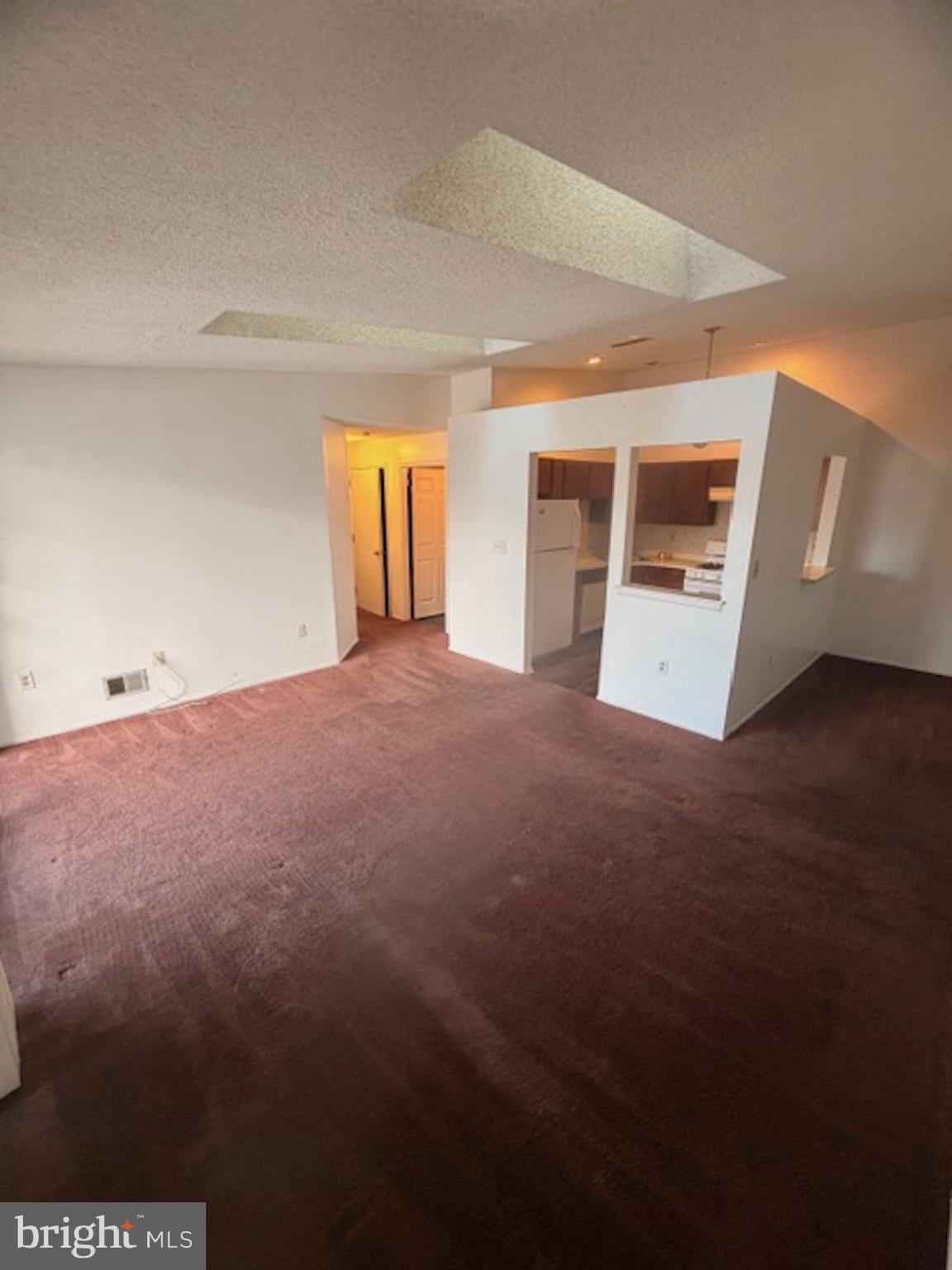 69 IROQUOIS DRIVE 15