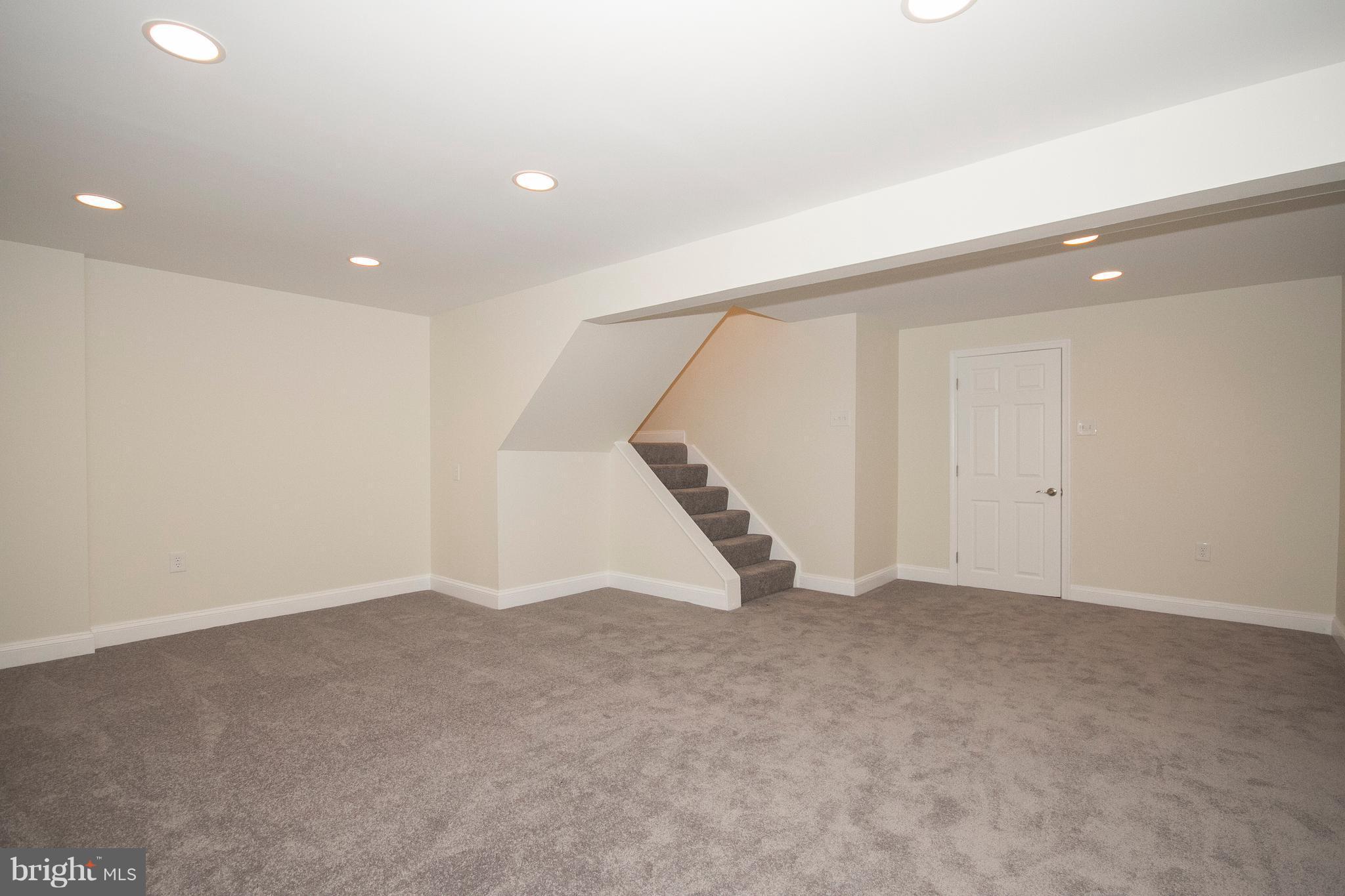 CASTLEMILL - Residential