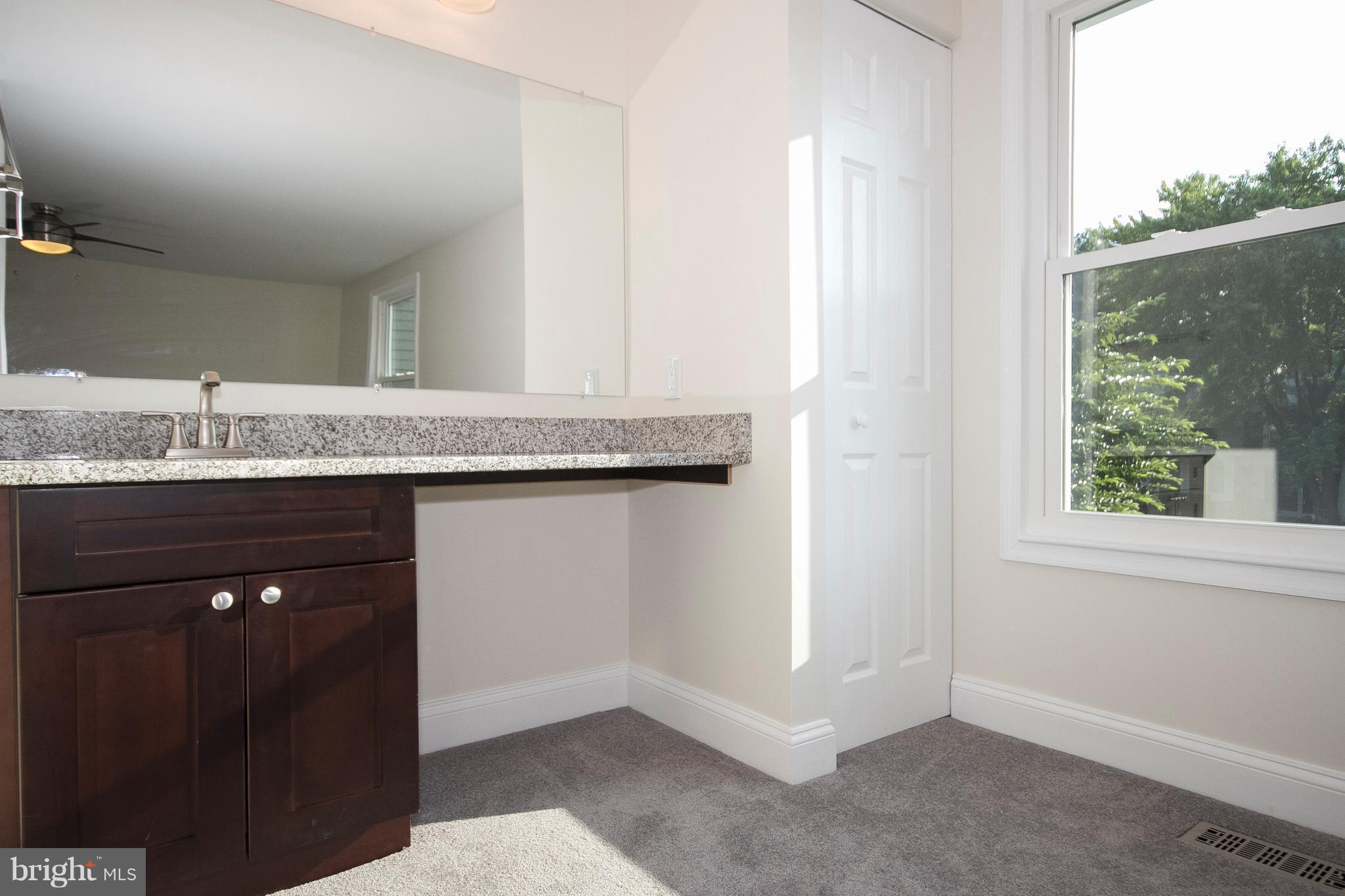 CASTLEMILL - Residential