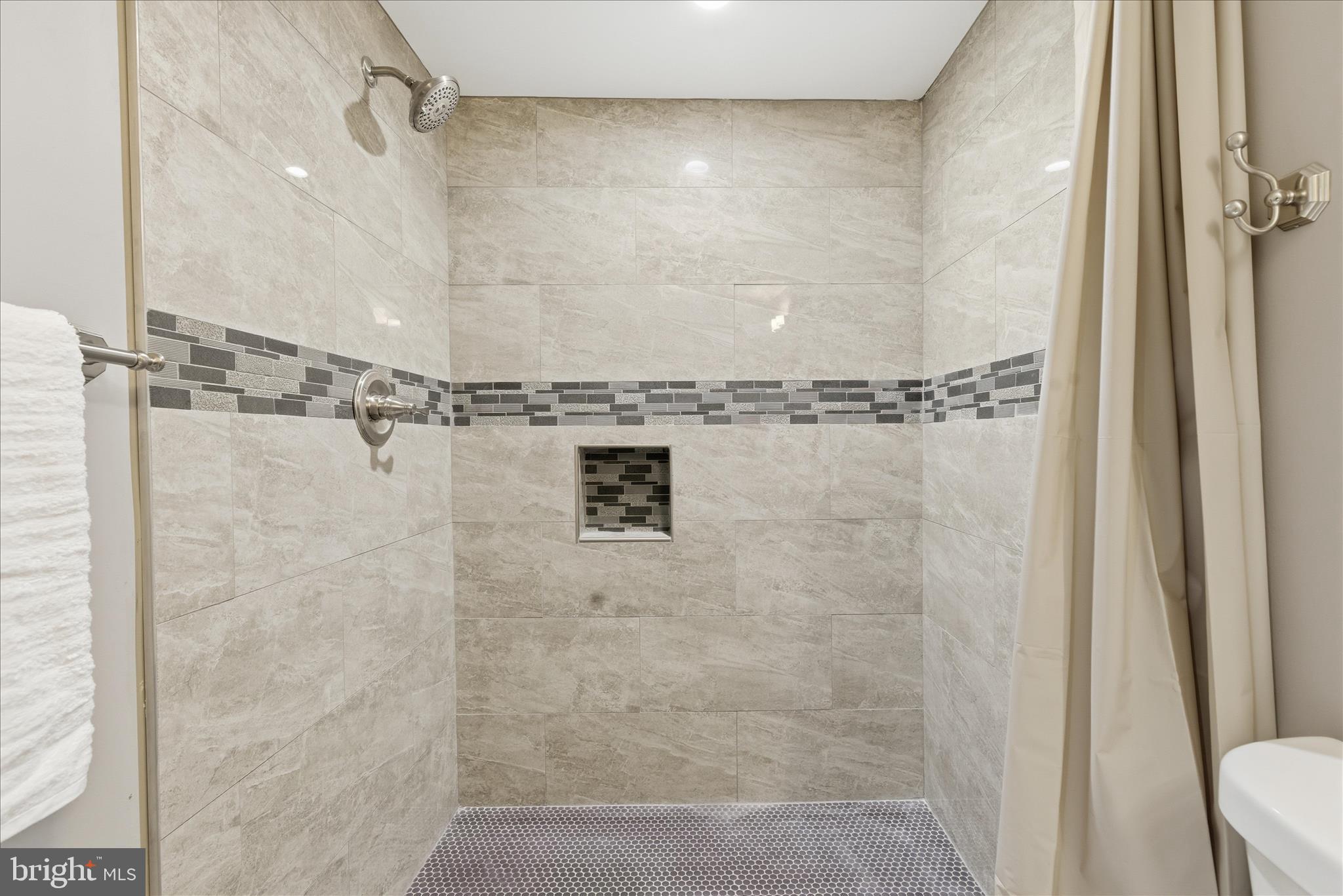 GREGORY FARMS - Residential