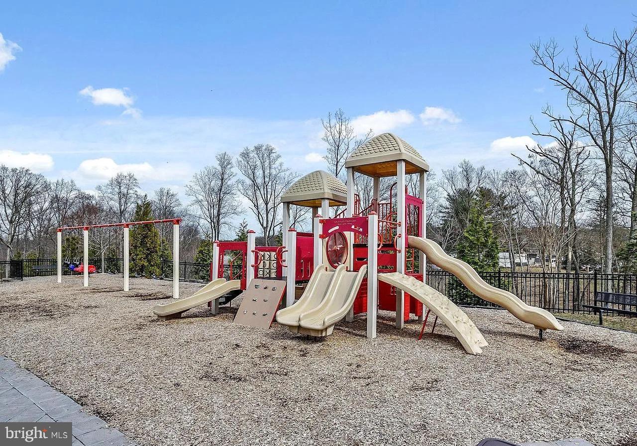 HANOVER - Residential Lease