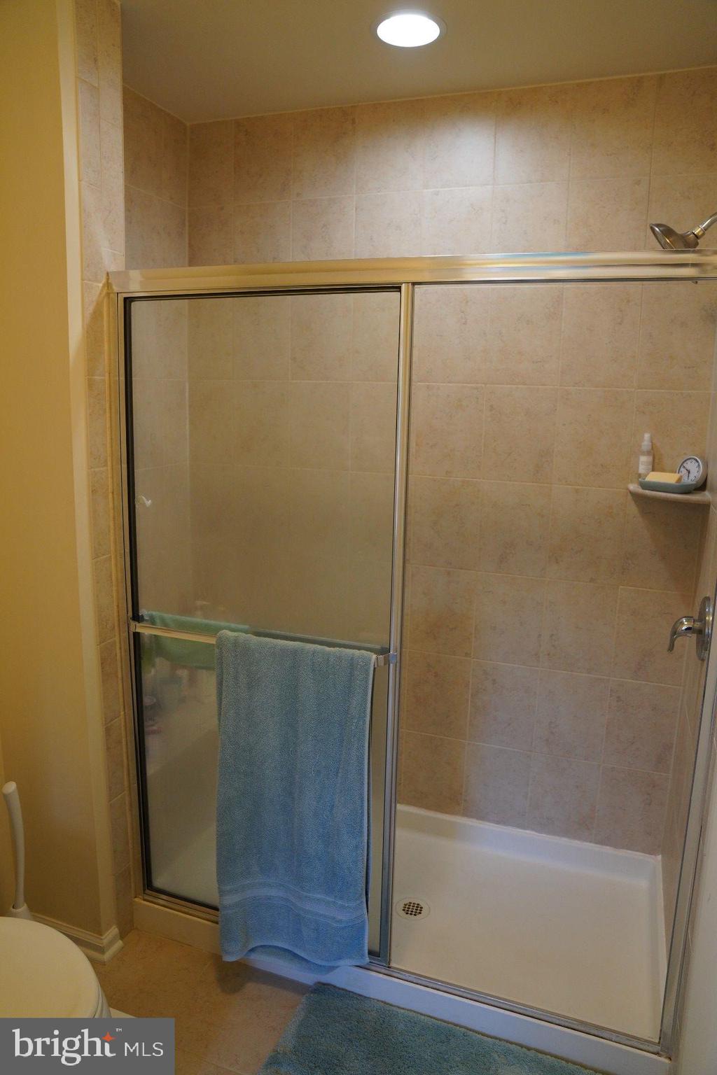 HANOVER - Residential Lease