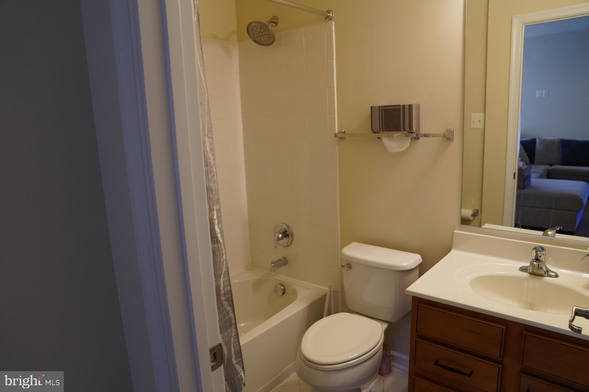 HANOVER - Residential Lease