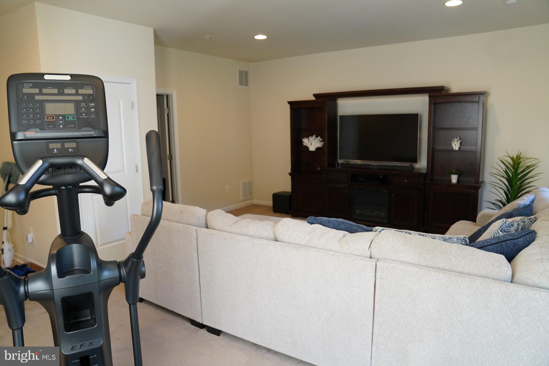 HANOVER - Residential Lease