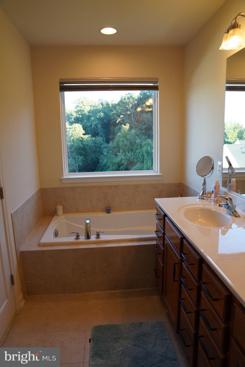 HANOVER - Residential Lease