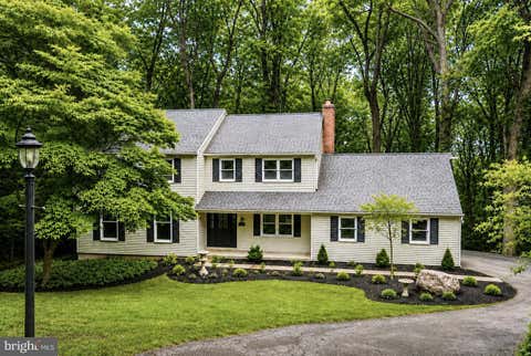 Photo of 1038 Edgewood Chase, GLEN MILLS, PA 19342 (MLS # PACT2132576)