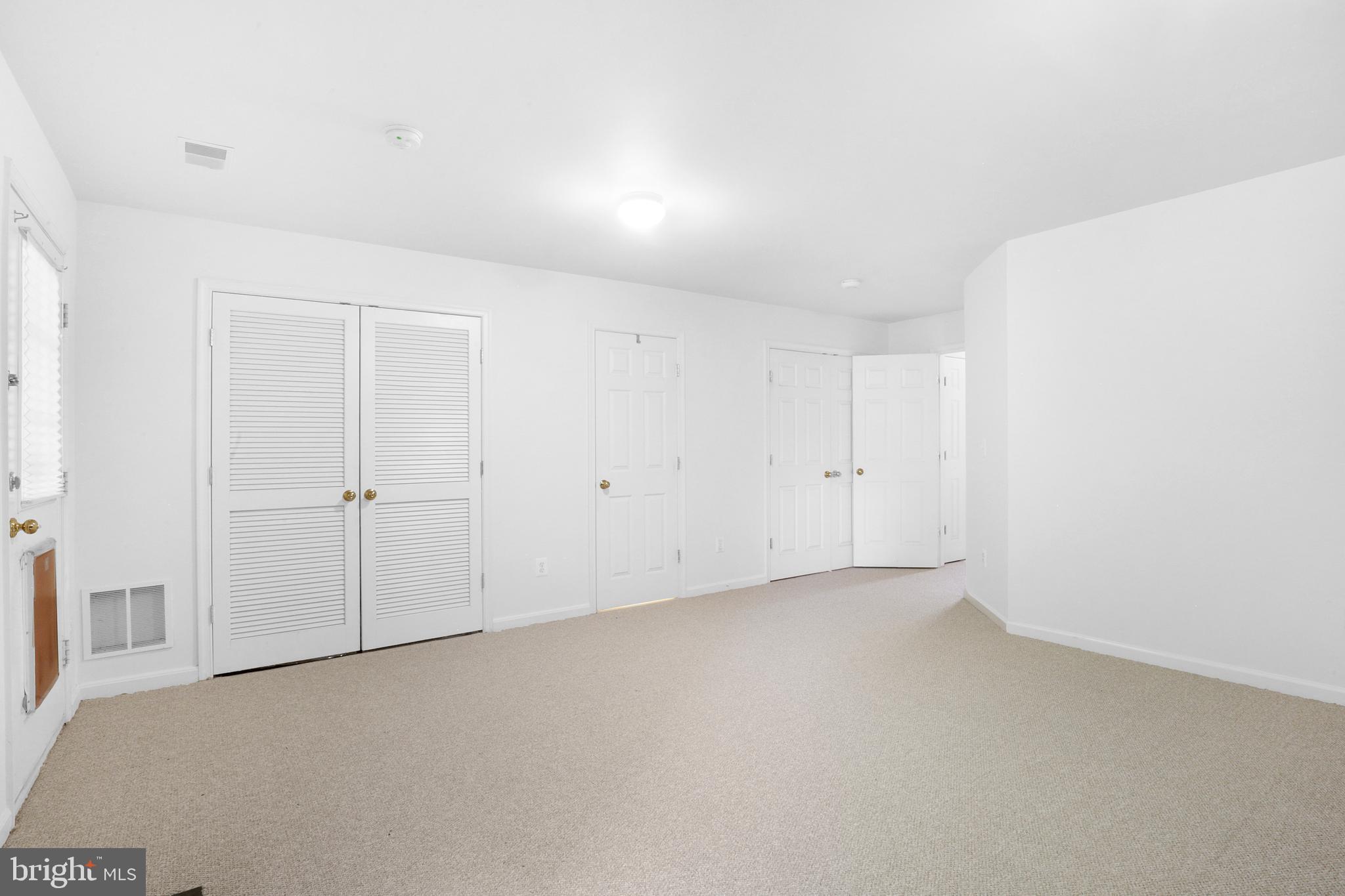 RIDGE TOP TERRACE - Residential Lease