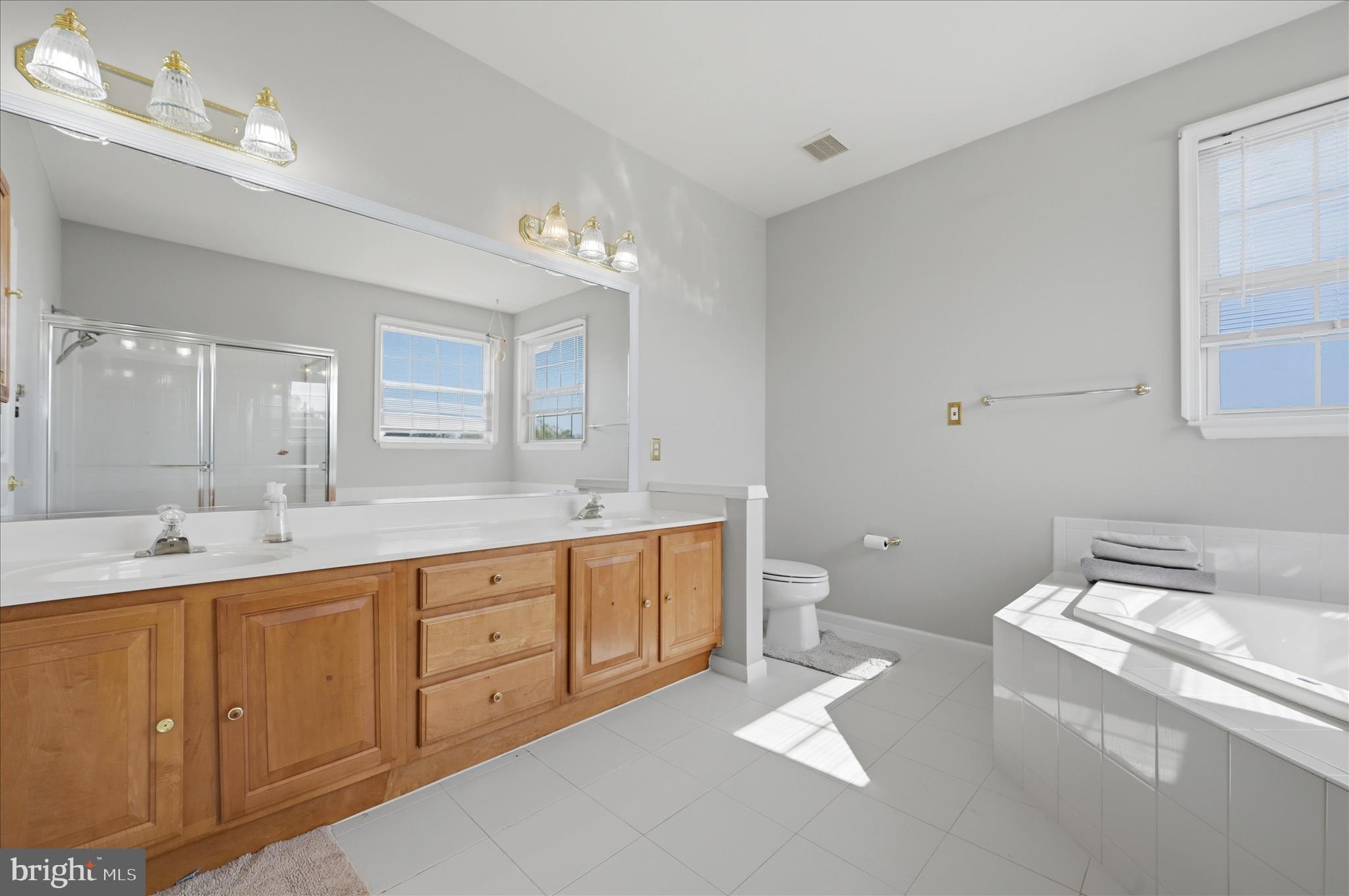 TRAPP HILL WEST - Residential