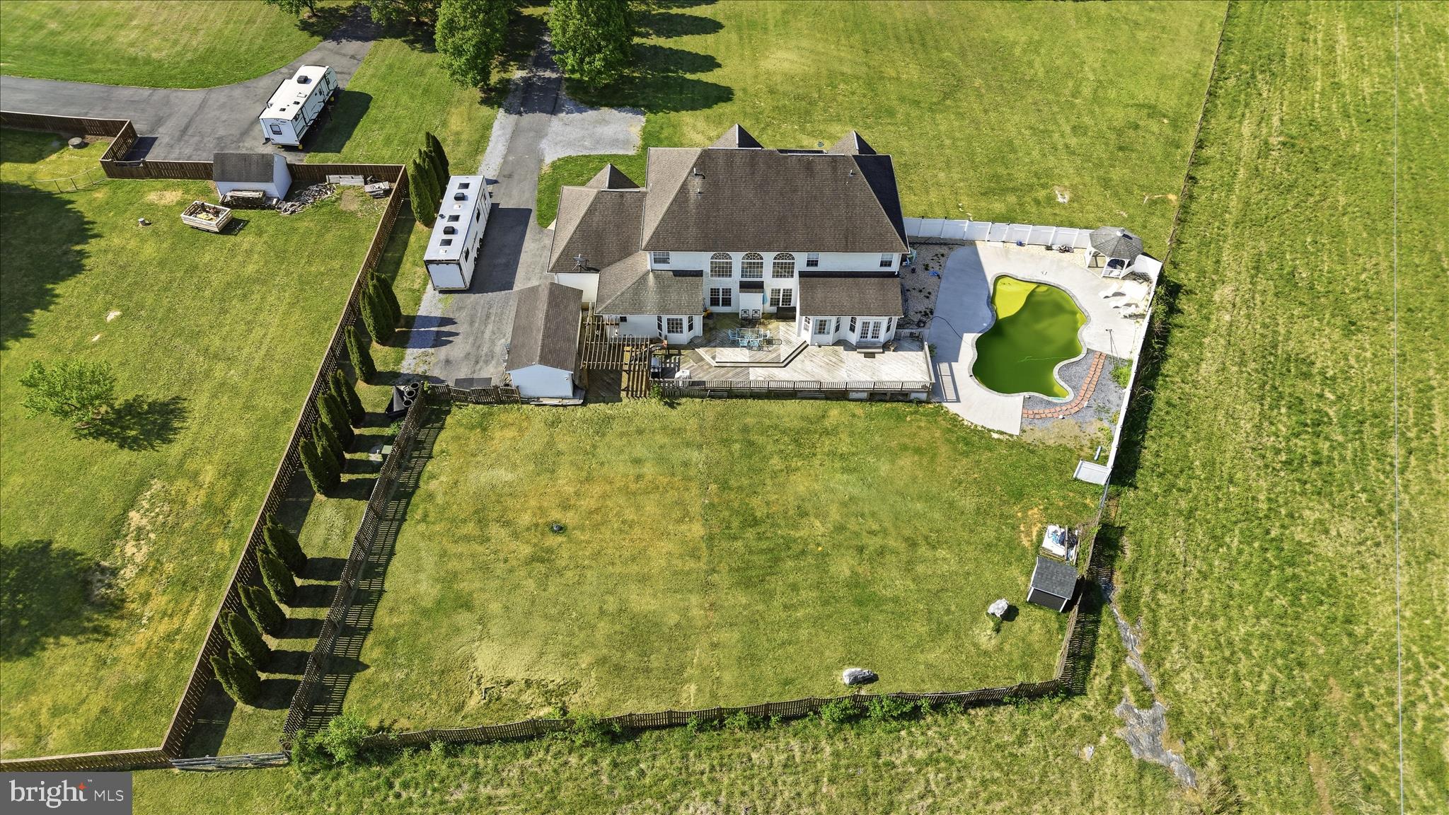 TRAPP HILL WEST - Residential