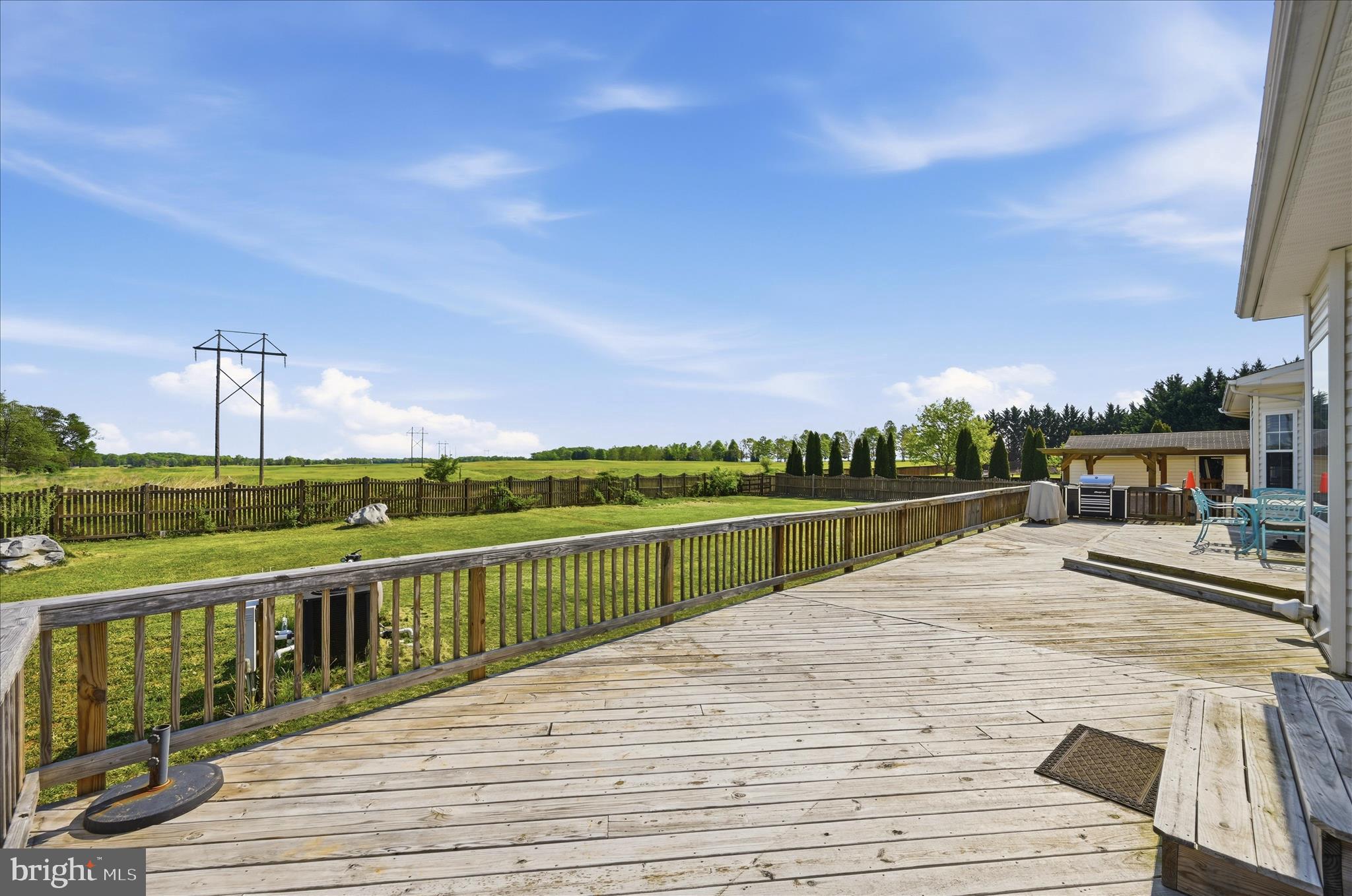 TRAPP HILL WEST - Residential