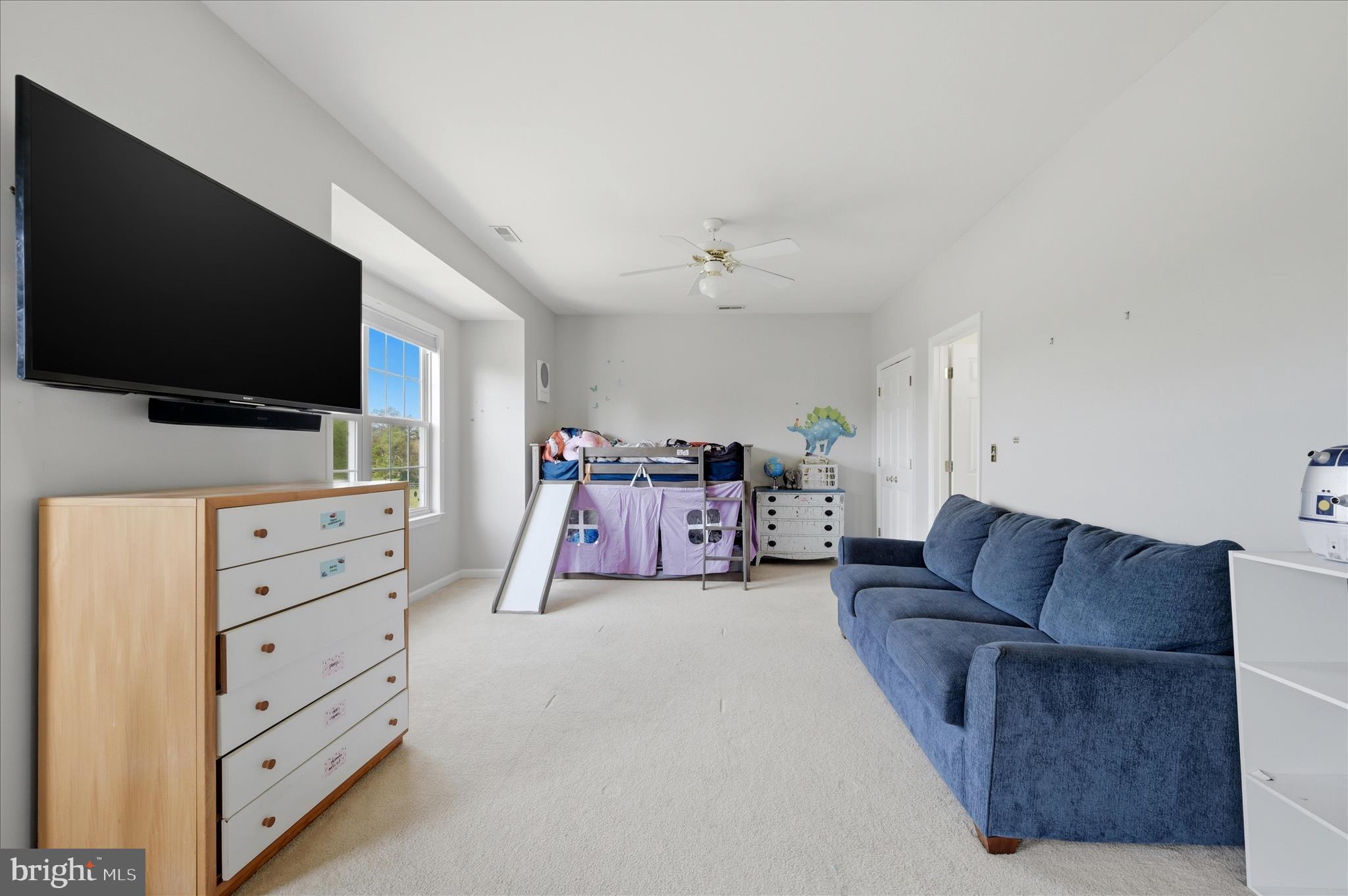 TRAPP HILL WEST - Residential