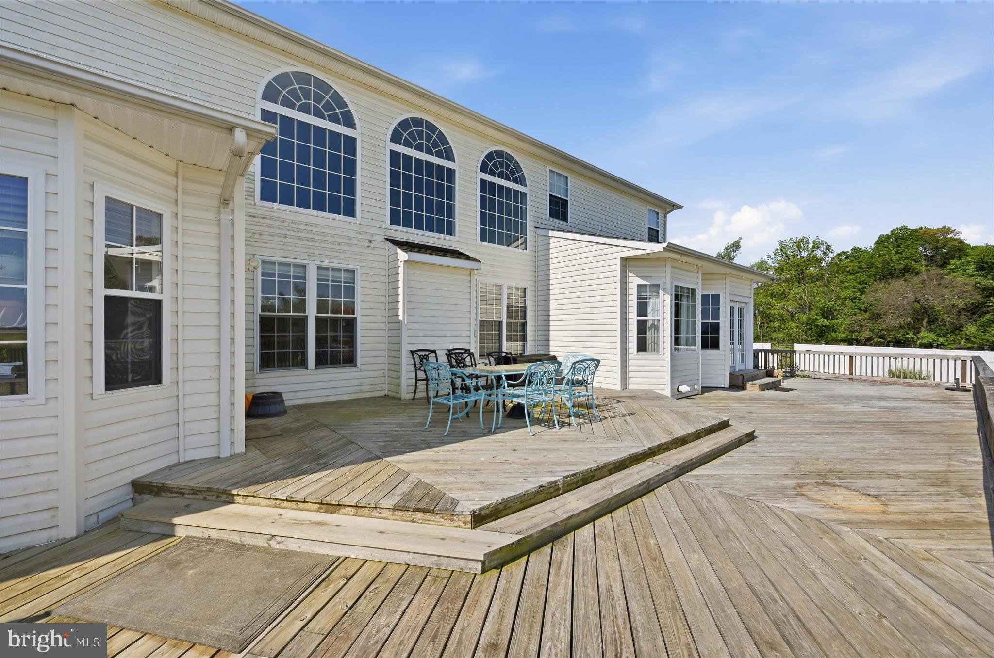 TRAPP HILL WEST - Residential