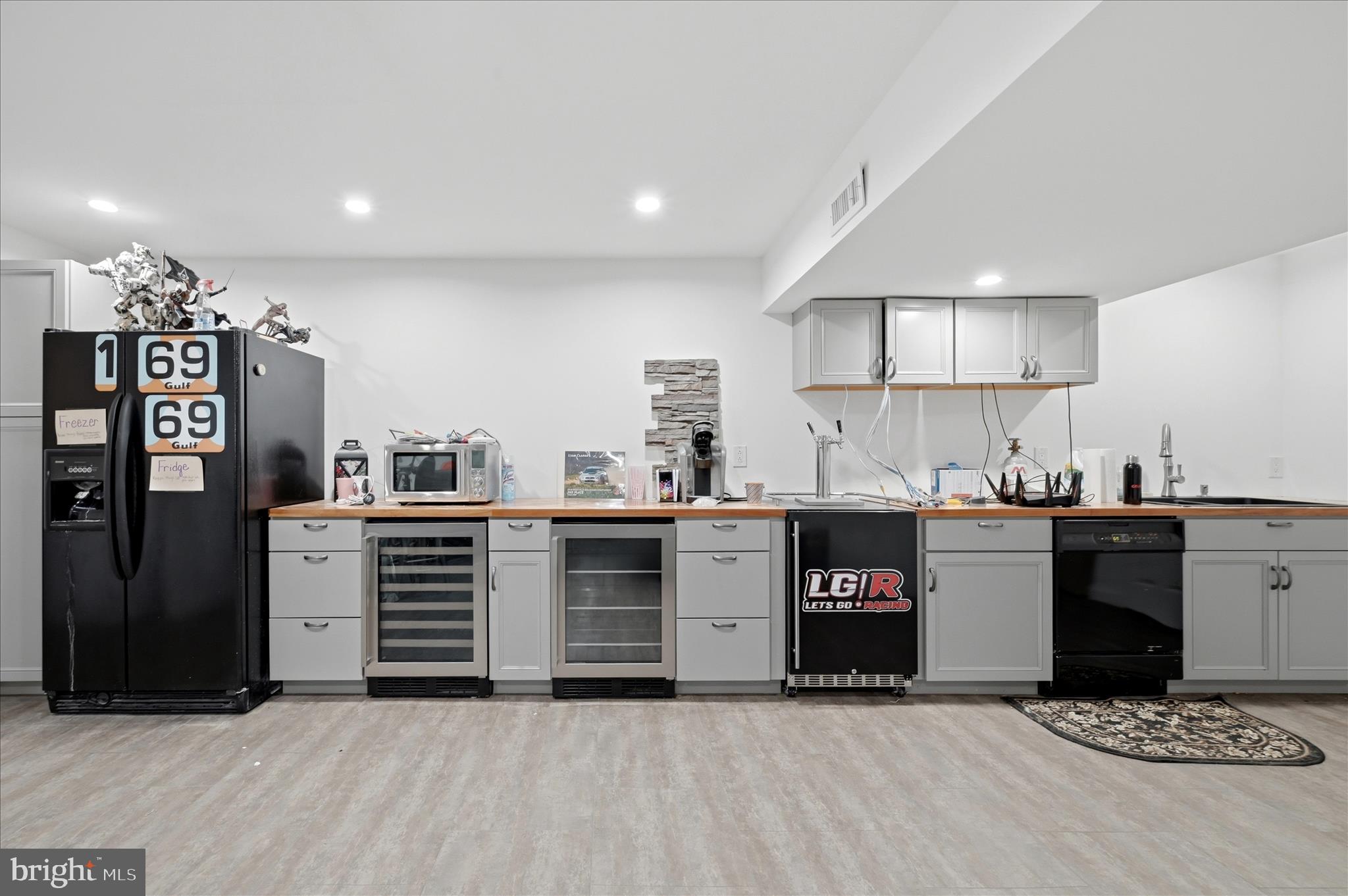 TRAPP HILL WEST - Residential