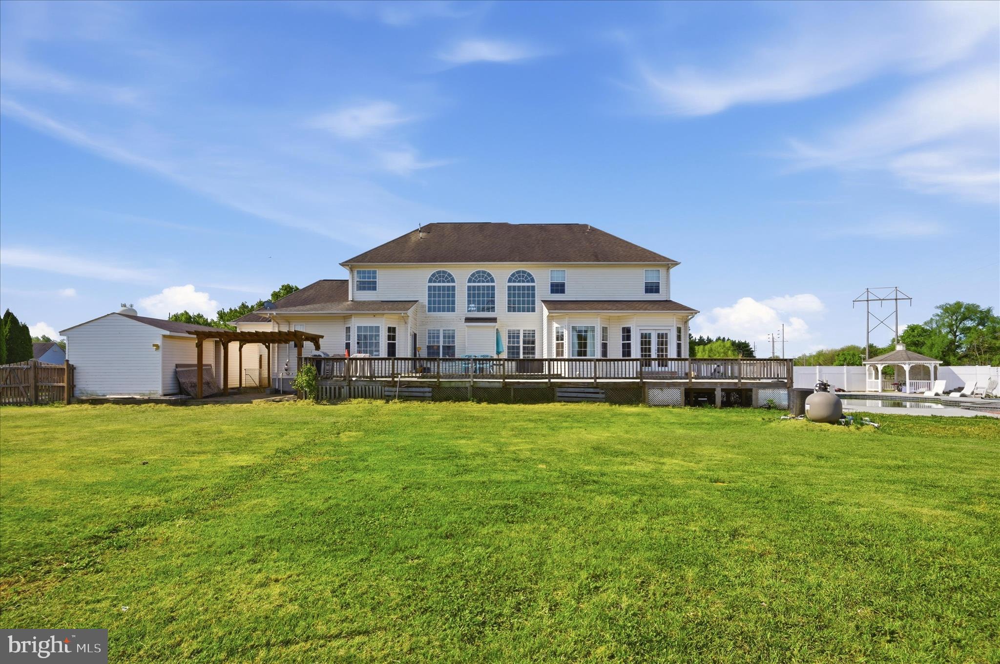 TRAPP HILL WEST - Residential