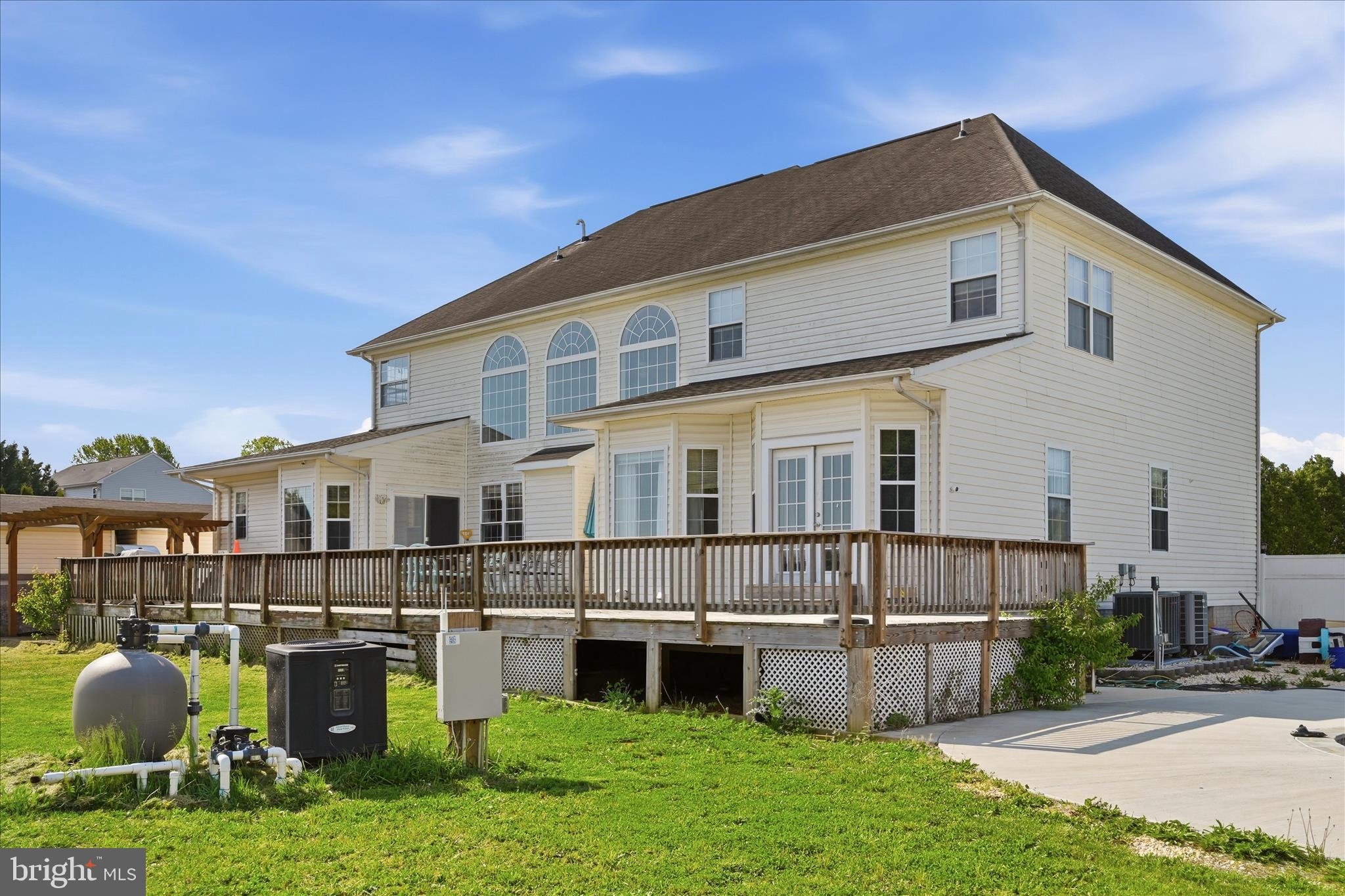 TRAPP HILL WEST - Residential