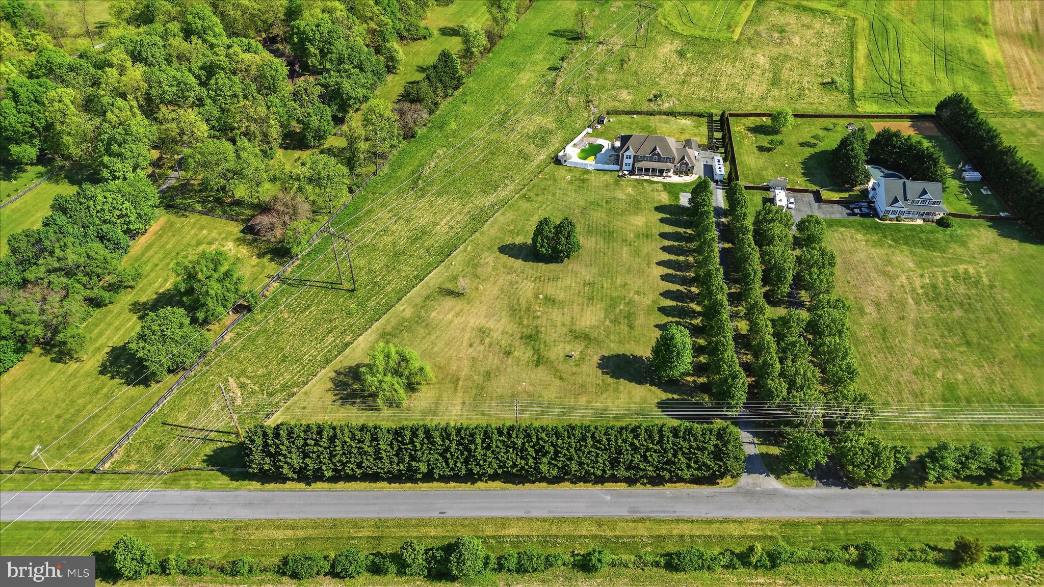 TRAPP HILL WEST - Residential