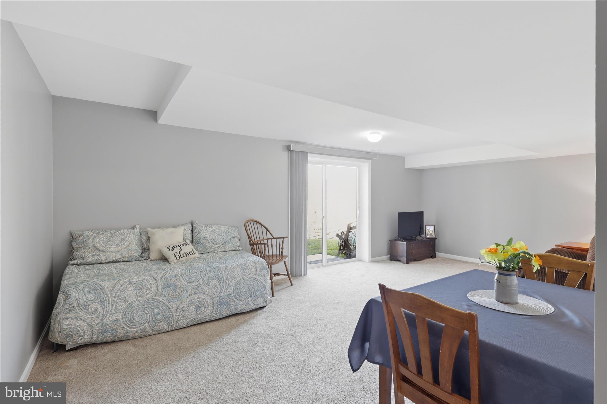 SUMMIT RIDGE - Residential