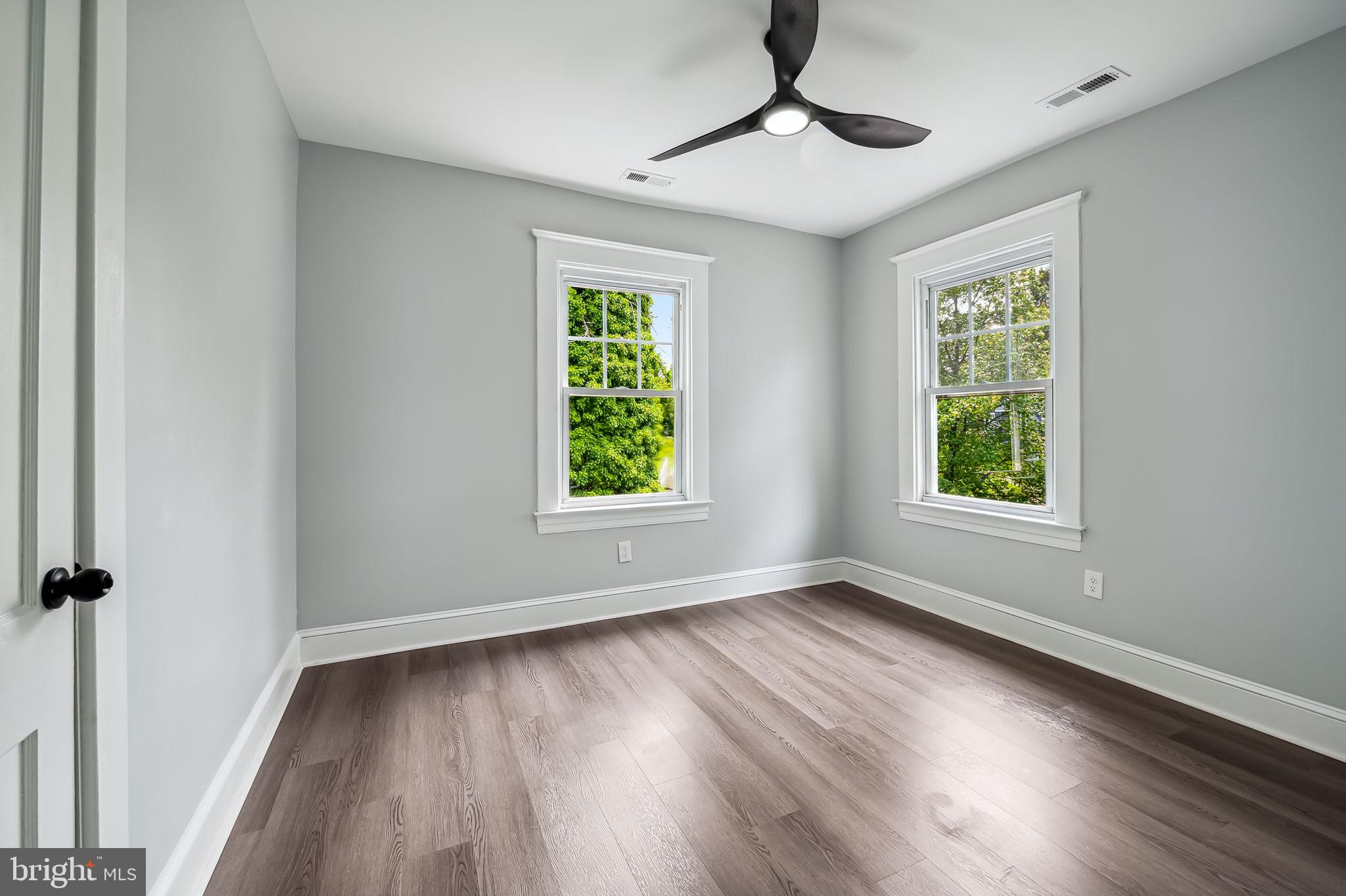 FAIRMOUNT PARK - Residential