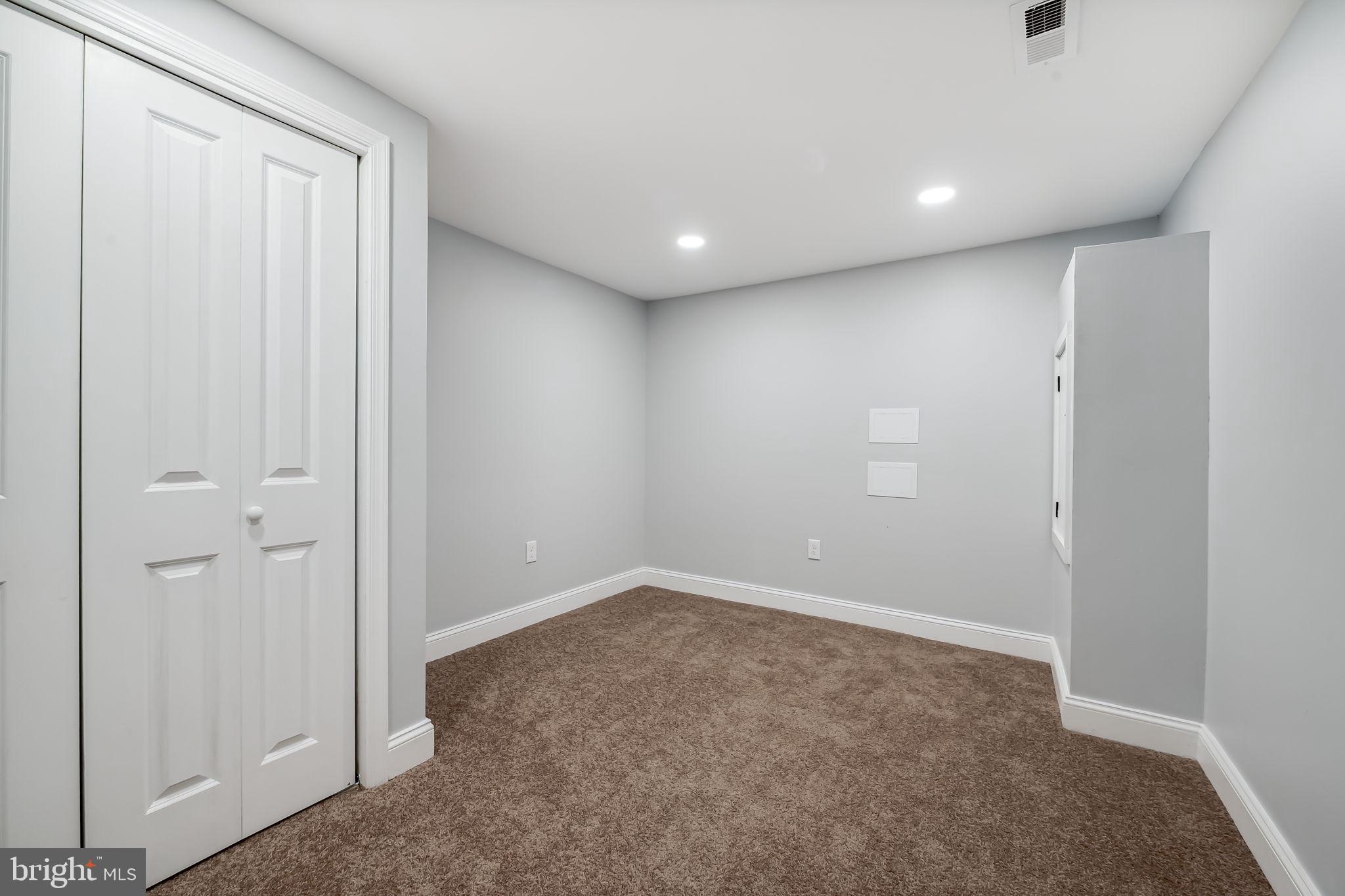 FAIRMOUNT PARK - Residential