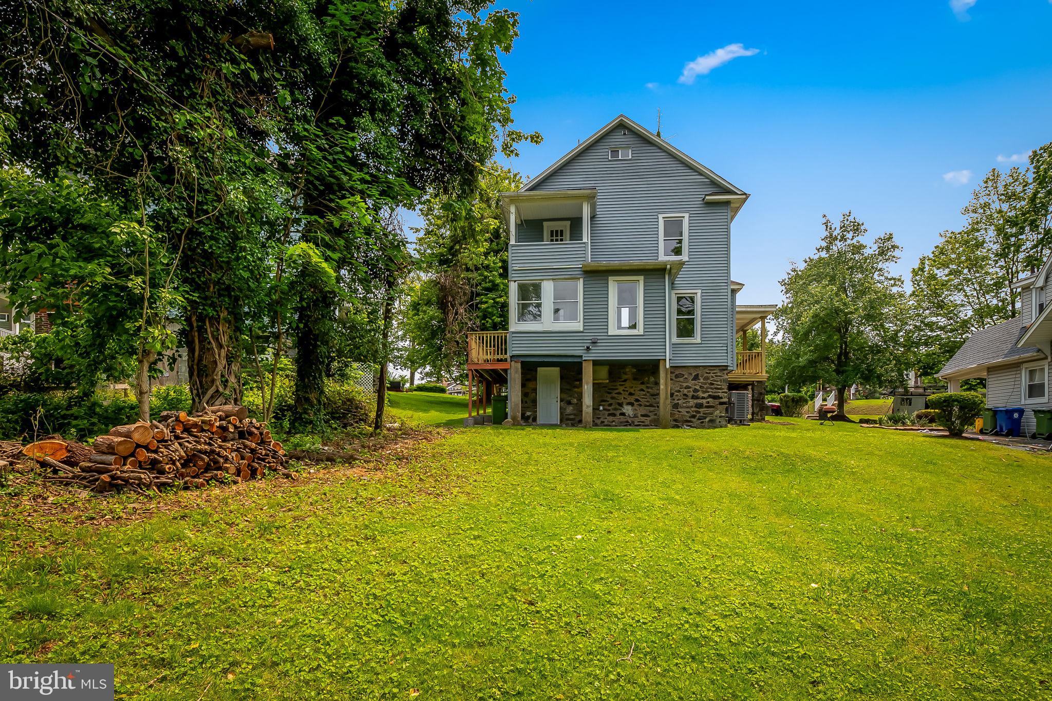 FAIRMOUNT PARK - Residential