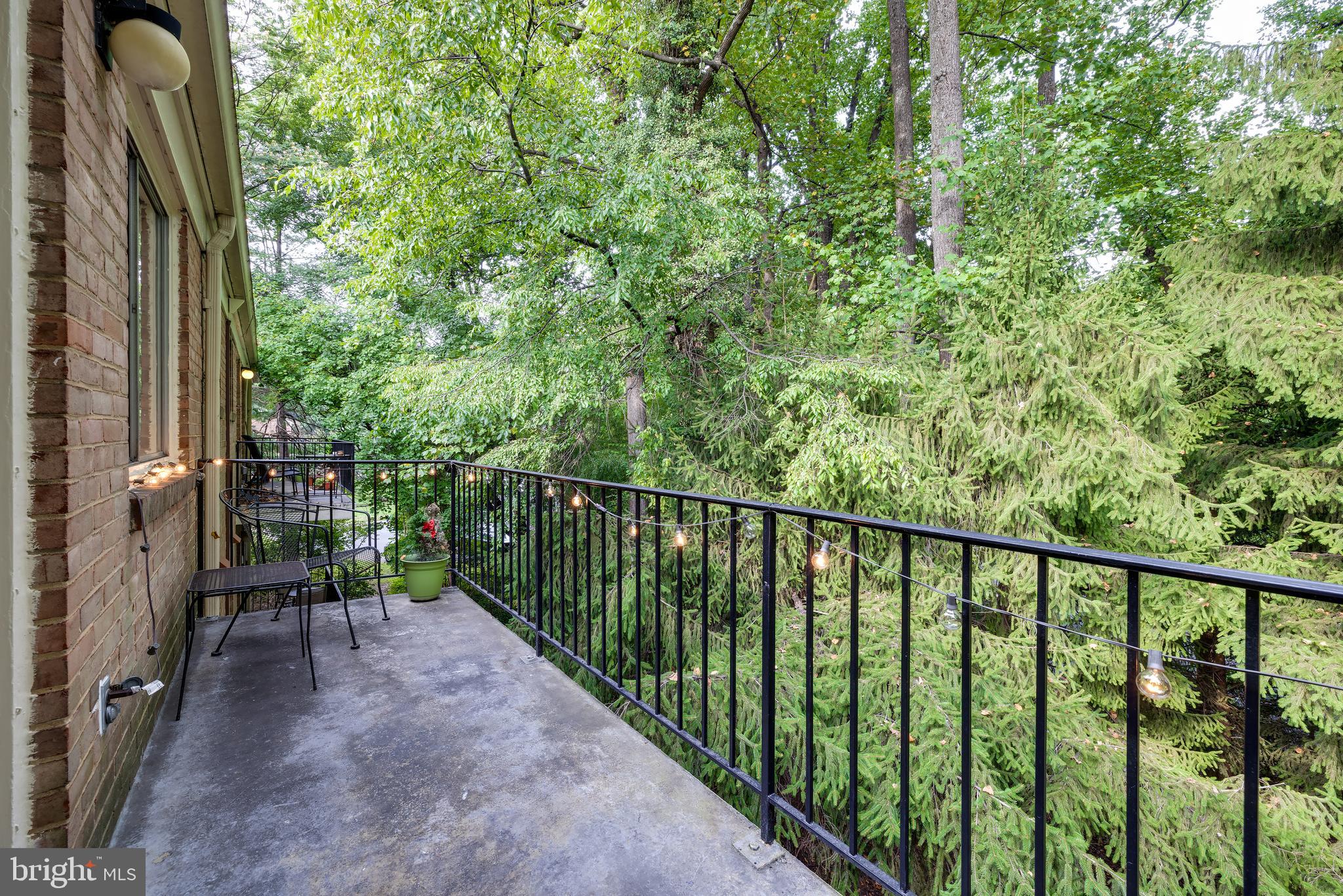 PARKSIDE CONDOMINIUMS - Residential Lease