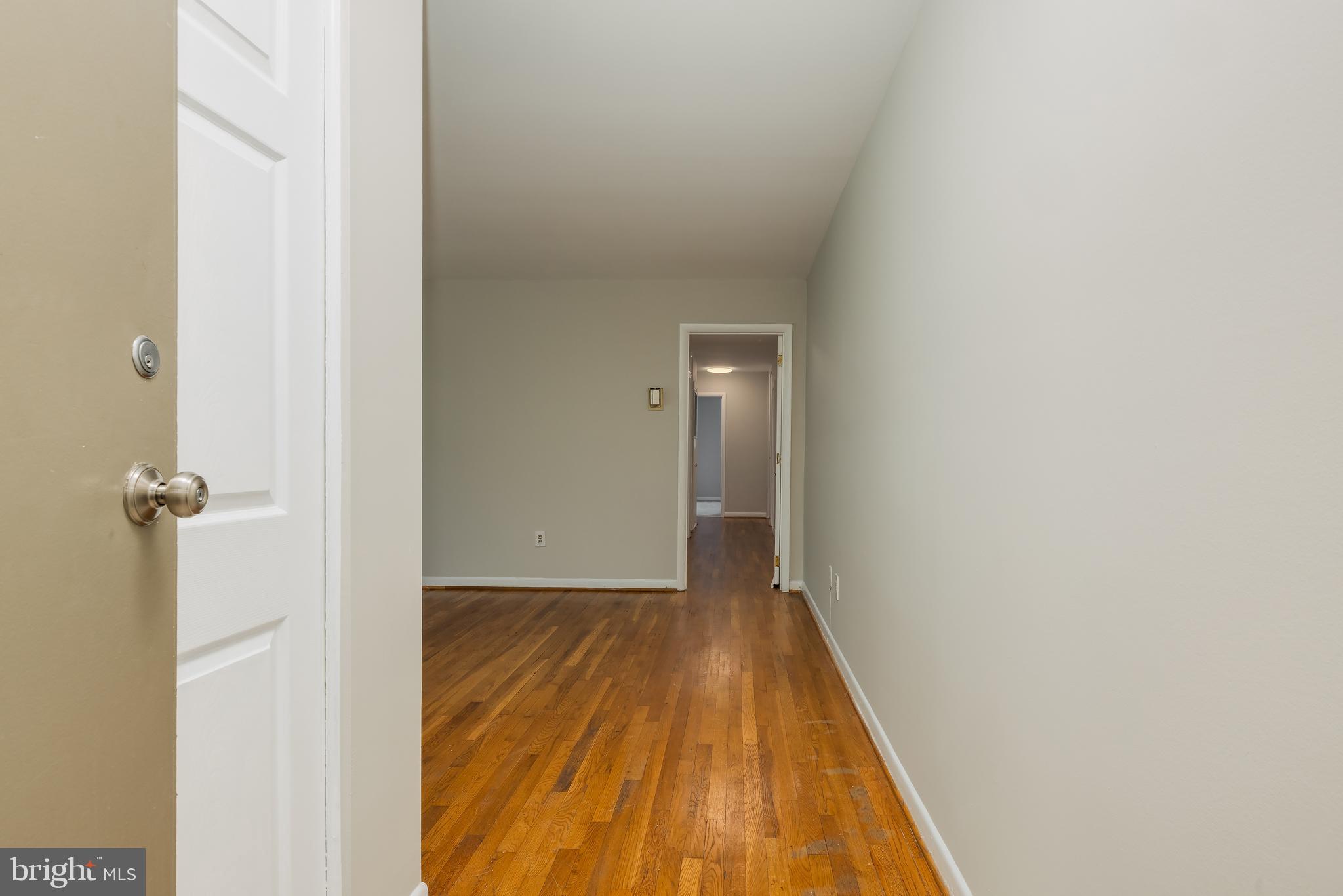 PARKSIDE CONDOMINIUMS - Residential Lease