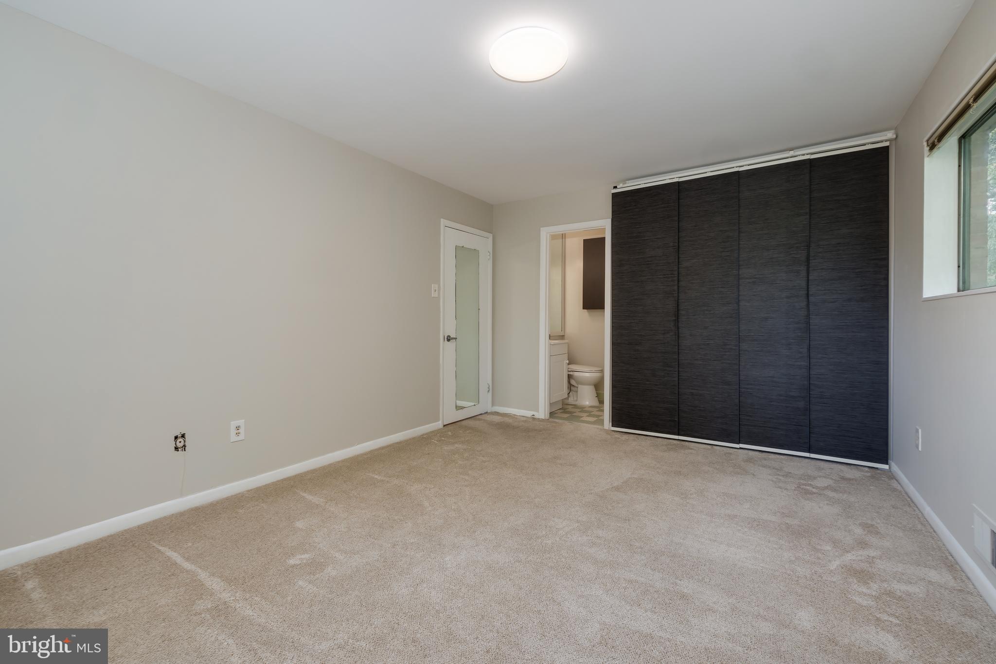 PARKSIDE CONDOMINIUMS - Residential Lease