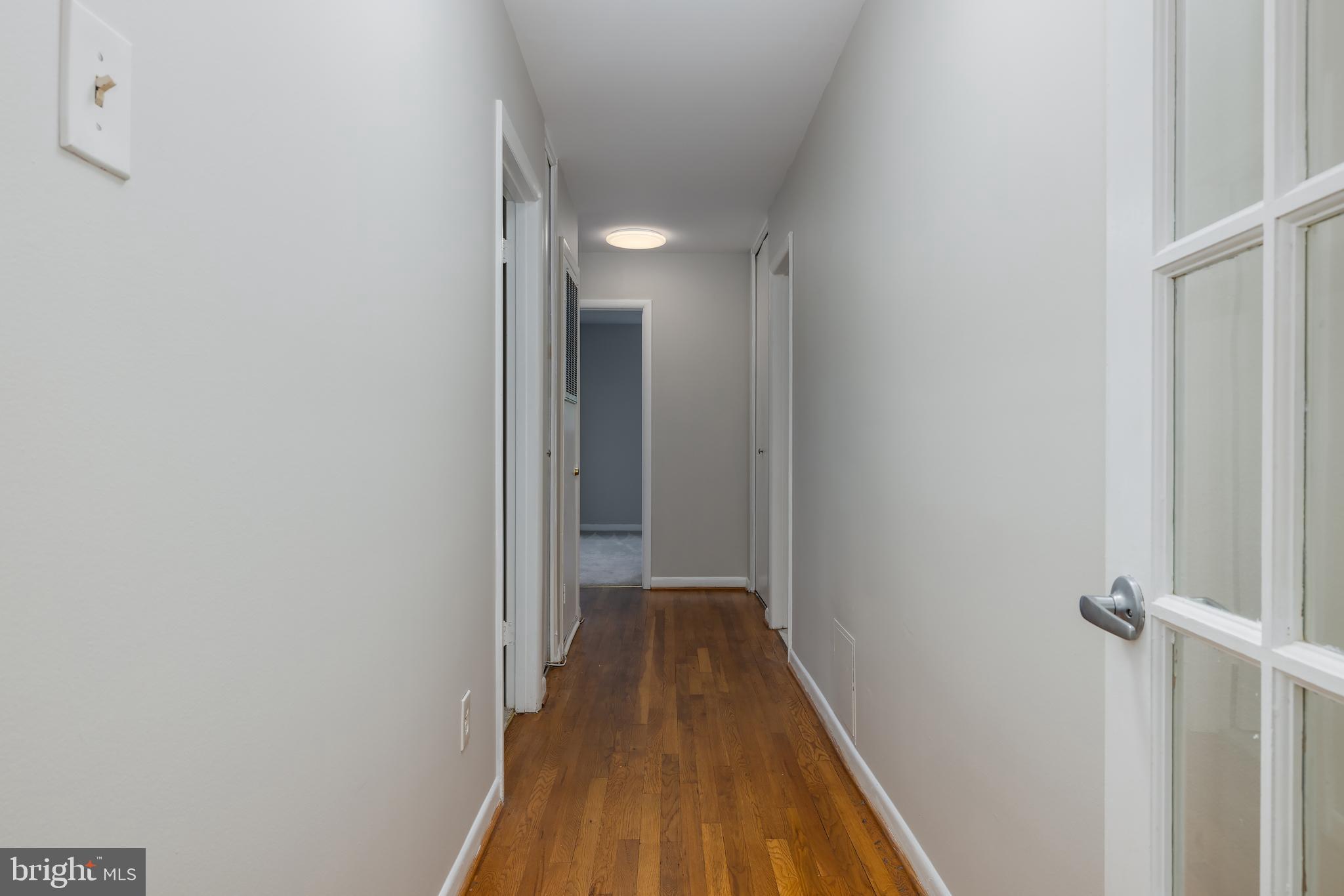 PARKSIDE CONDOMINIUMS - Residential Lease