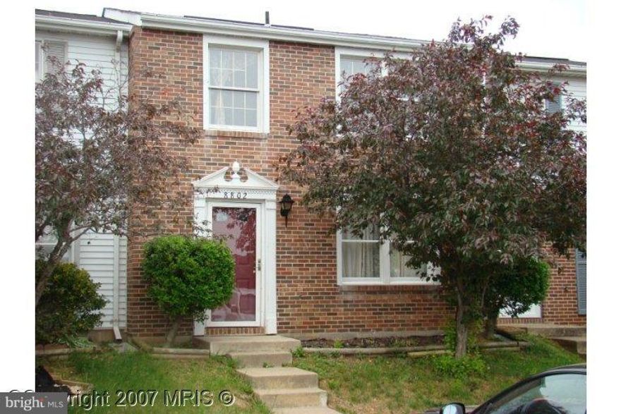 Nice 2 level 3 bedrooms in convenient location  Brick front, fenced back yard. Well kept.