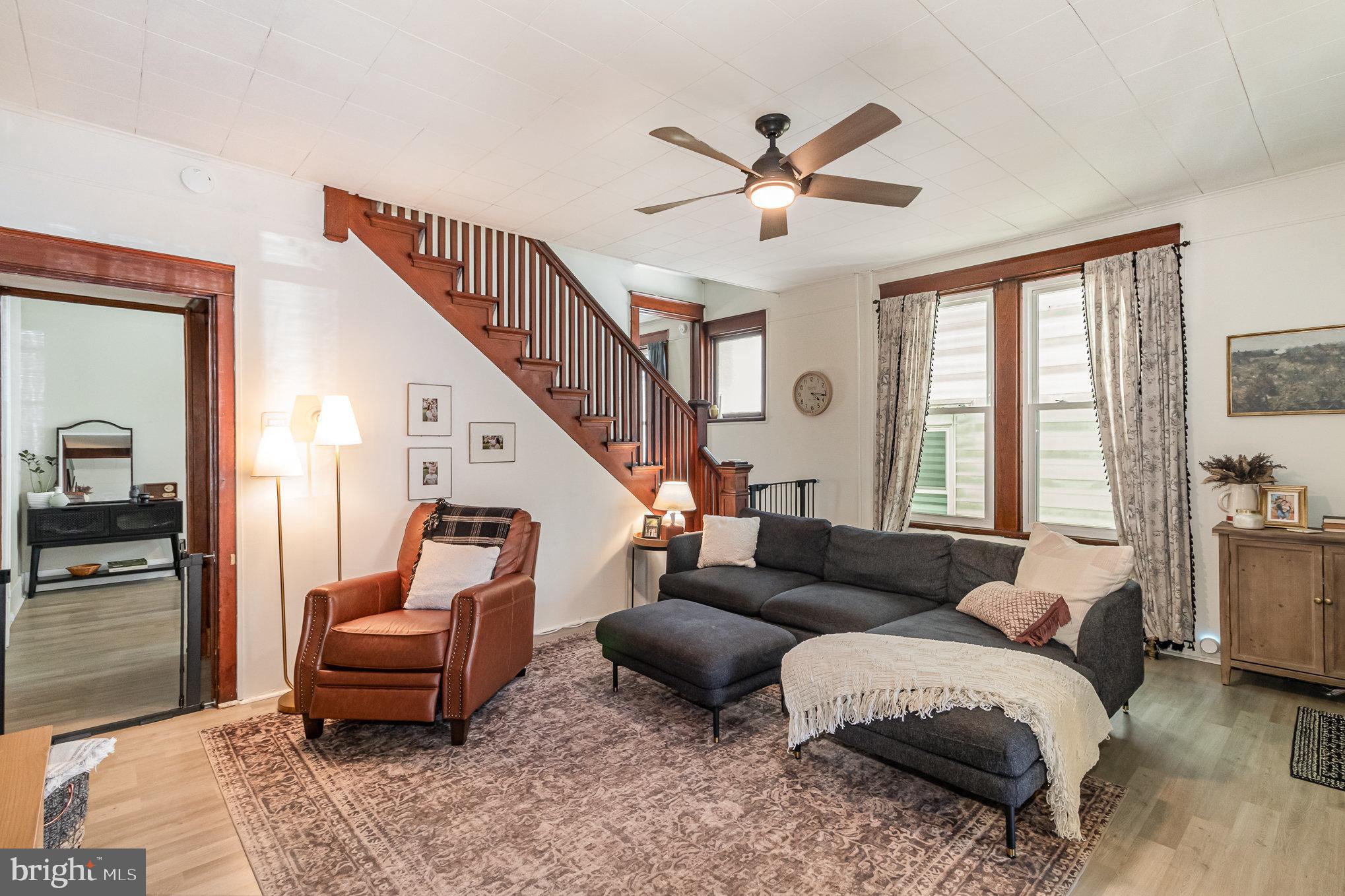 317 N RAILROAD