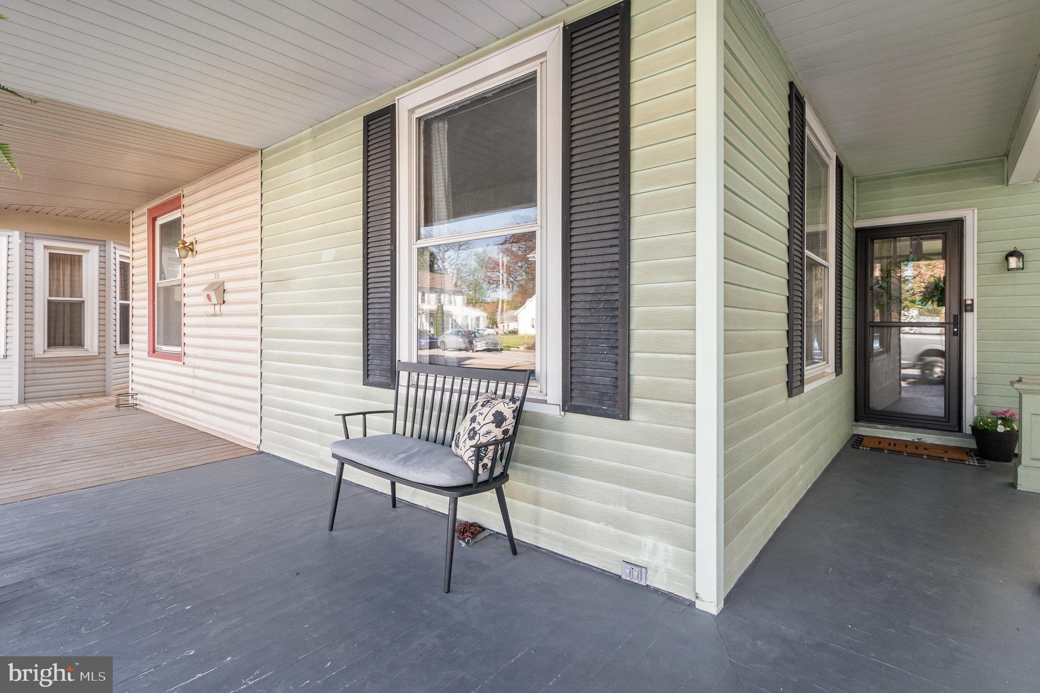 317 N RAILROAD