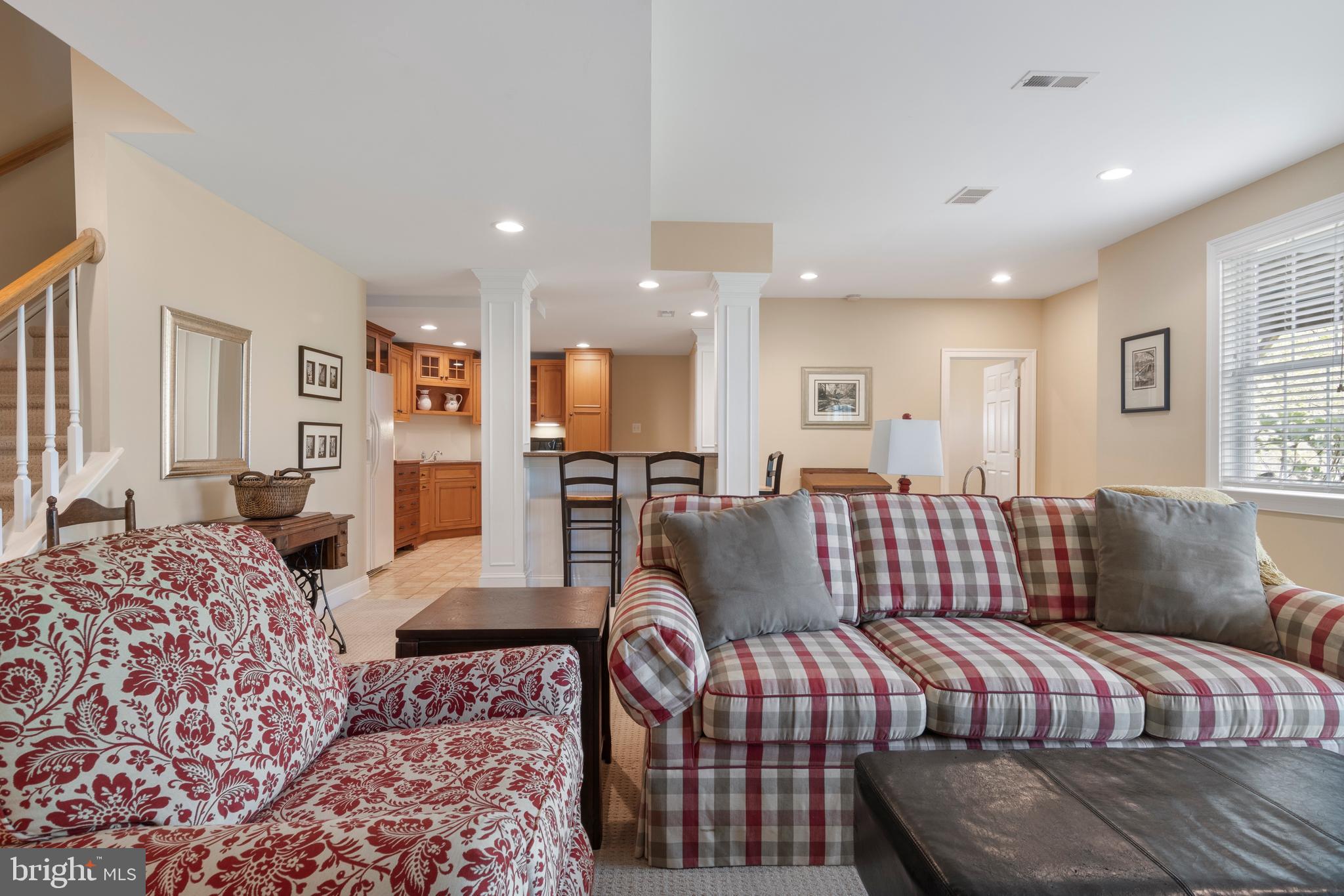 CHERRY CREEK - Residential