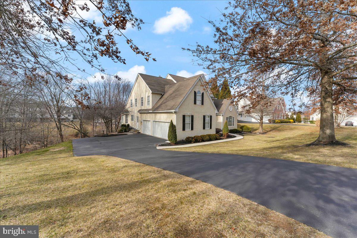 CHERRY CREEK - Residential