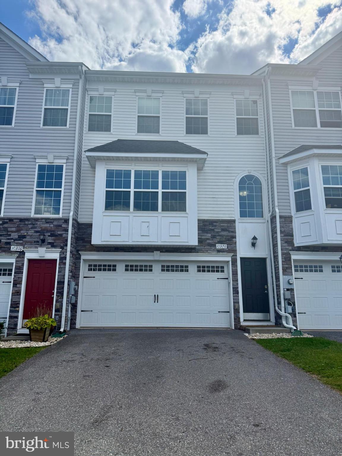 CARRIAGE HILL - Residential