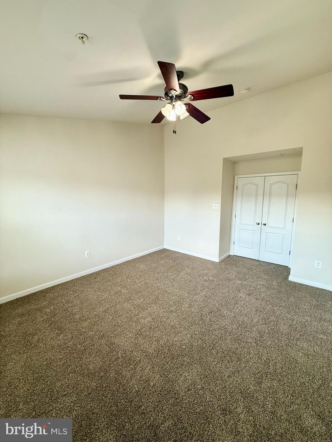 CARRIAGE HILL - Residential