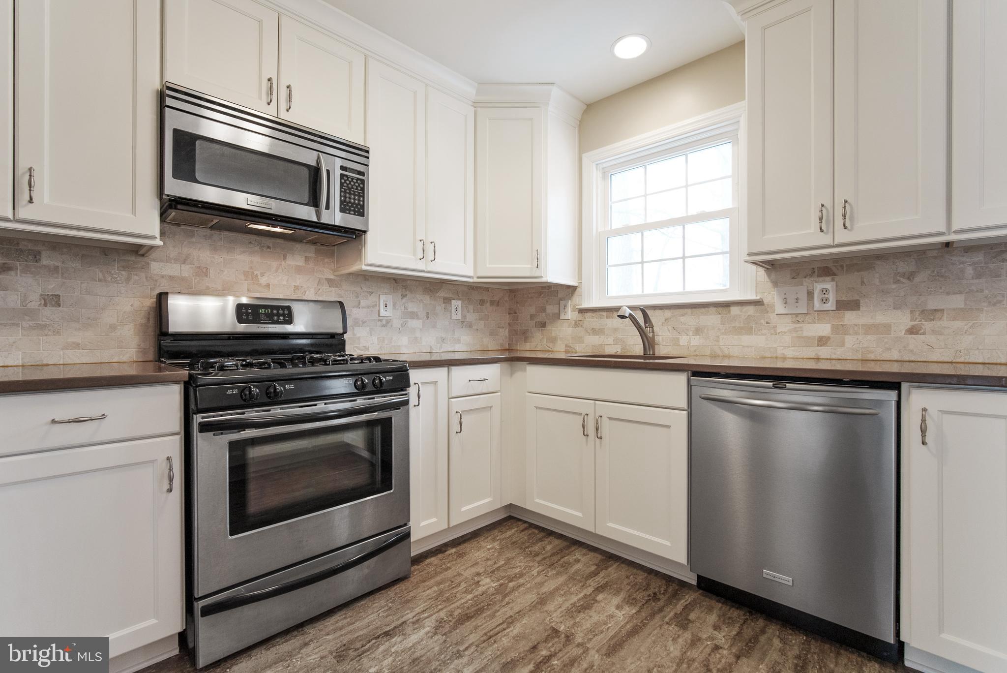 FOX CHASE - Residential